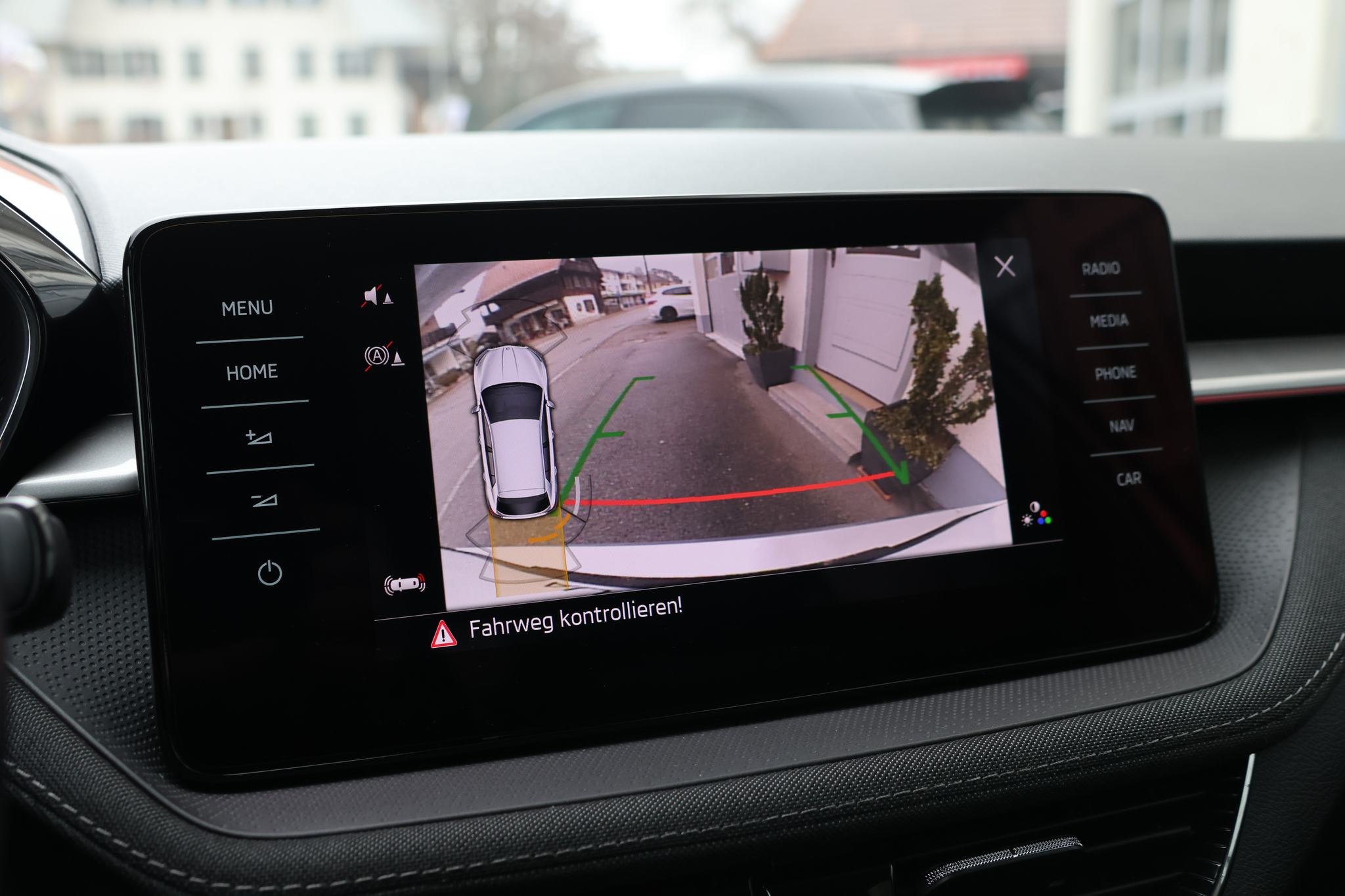 listing desktop thumbnail image 20