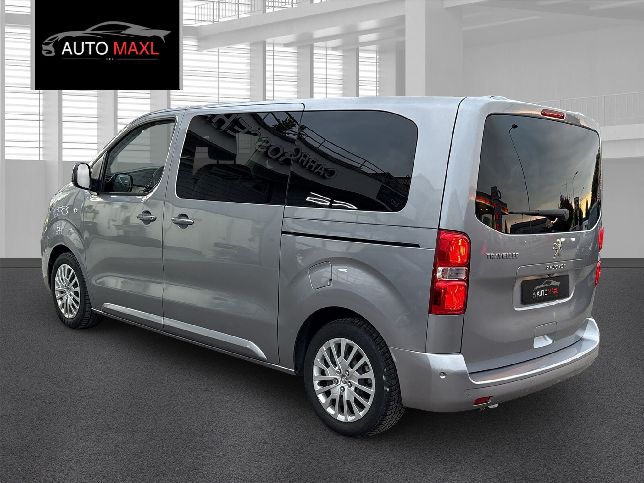 listing desktop thumbnail image 3