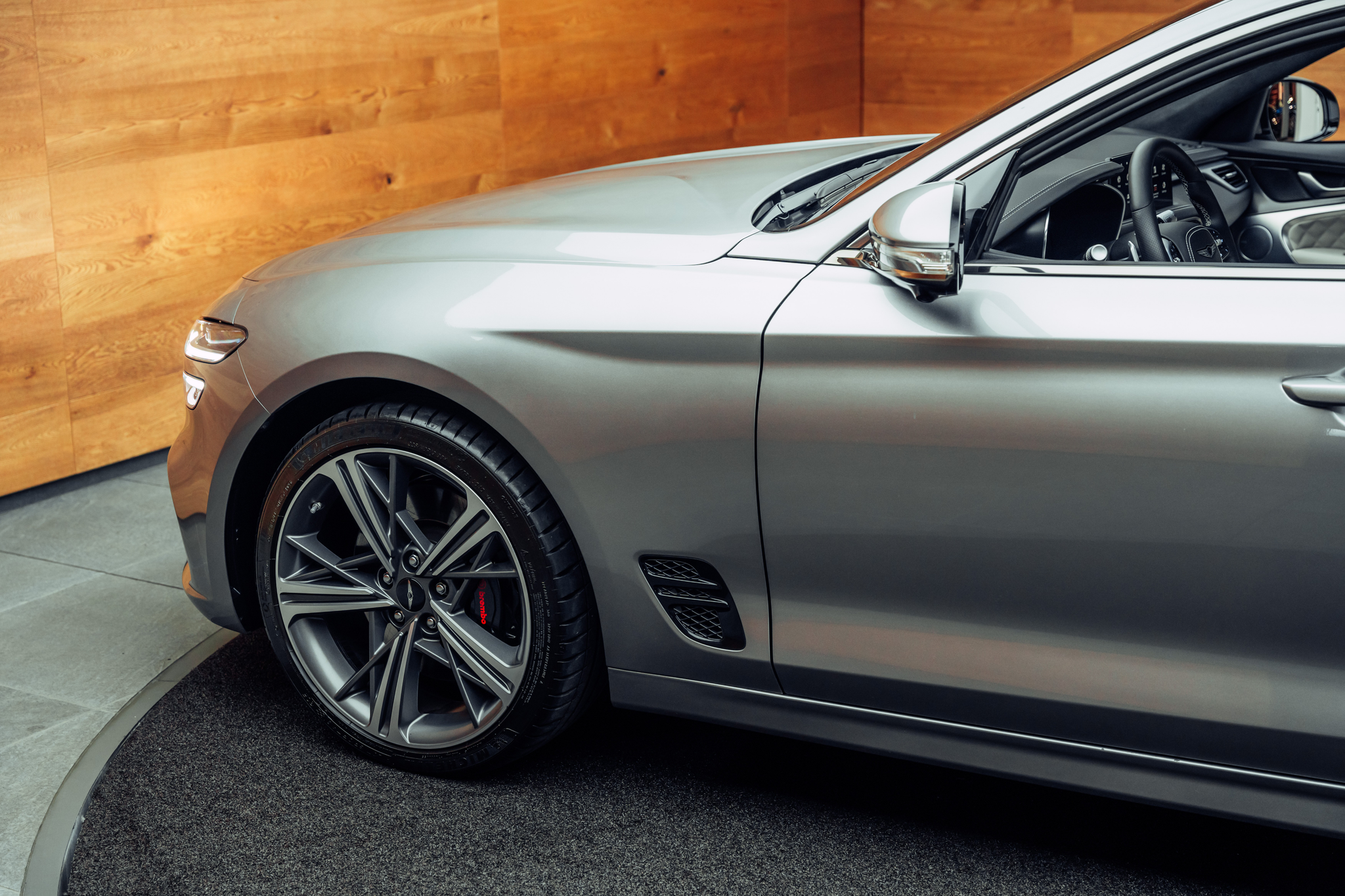 listing desktop thumbnail image 18