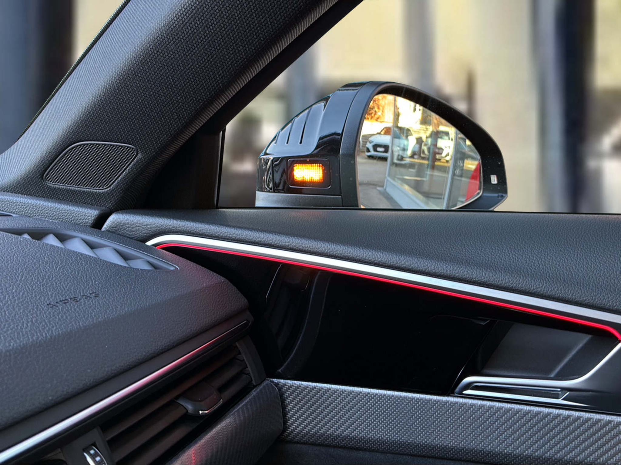 listing desktop thumbnail image 23