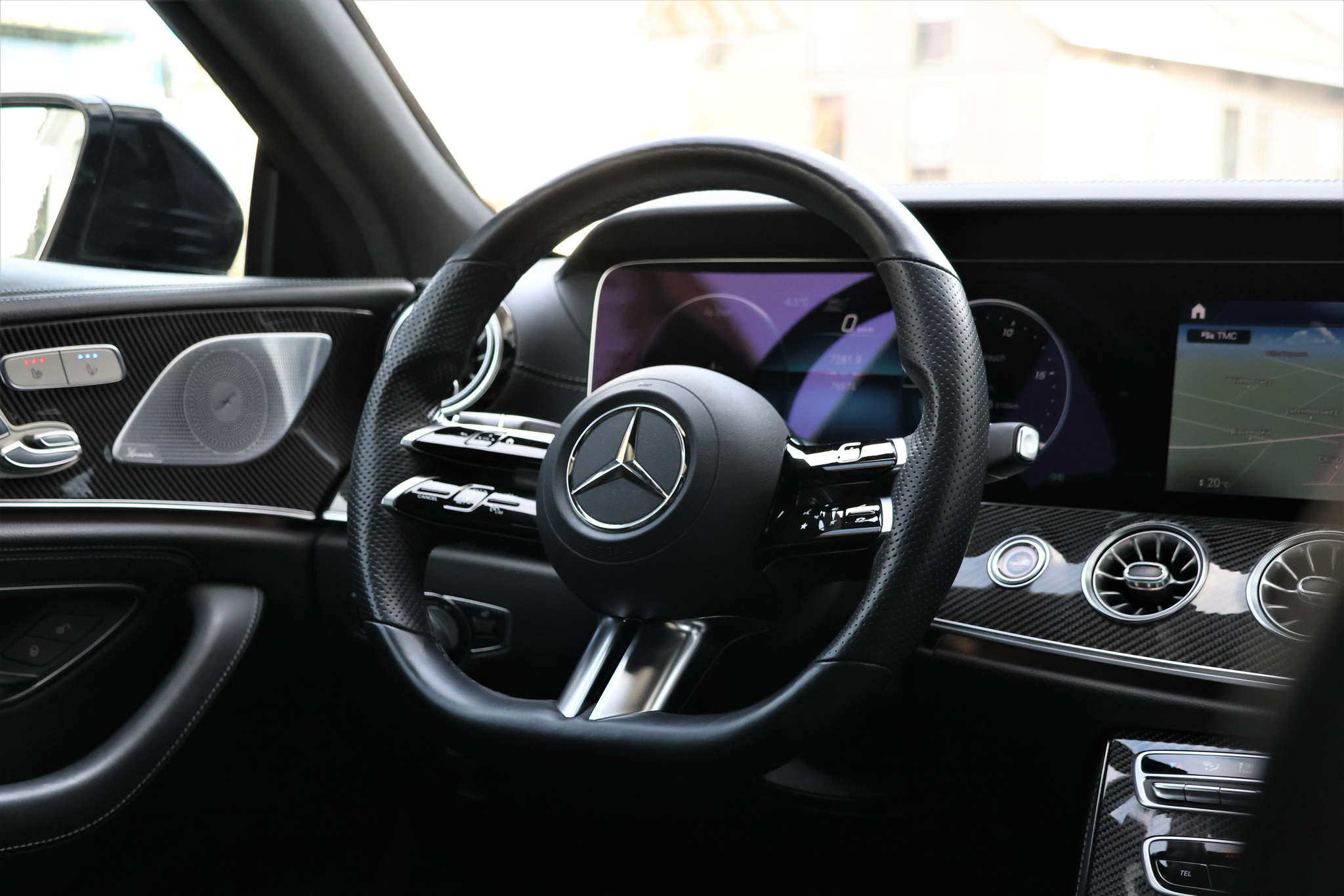 listing desktop thumbnail image 12