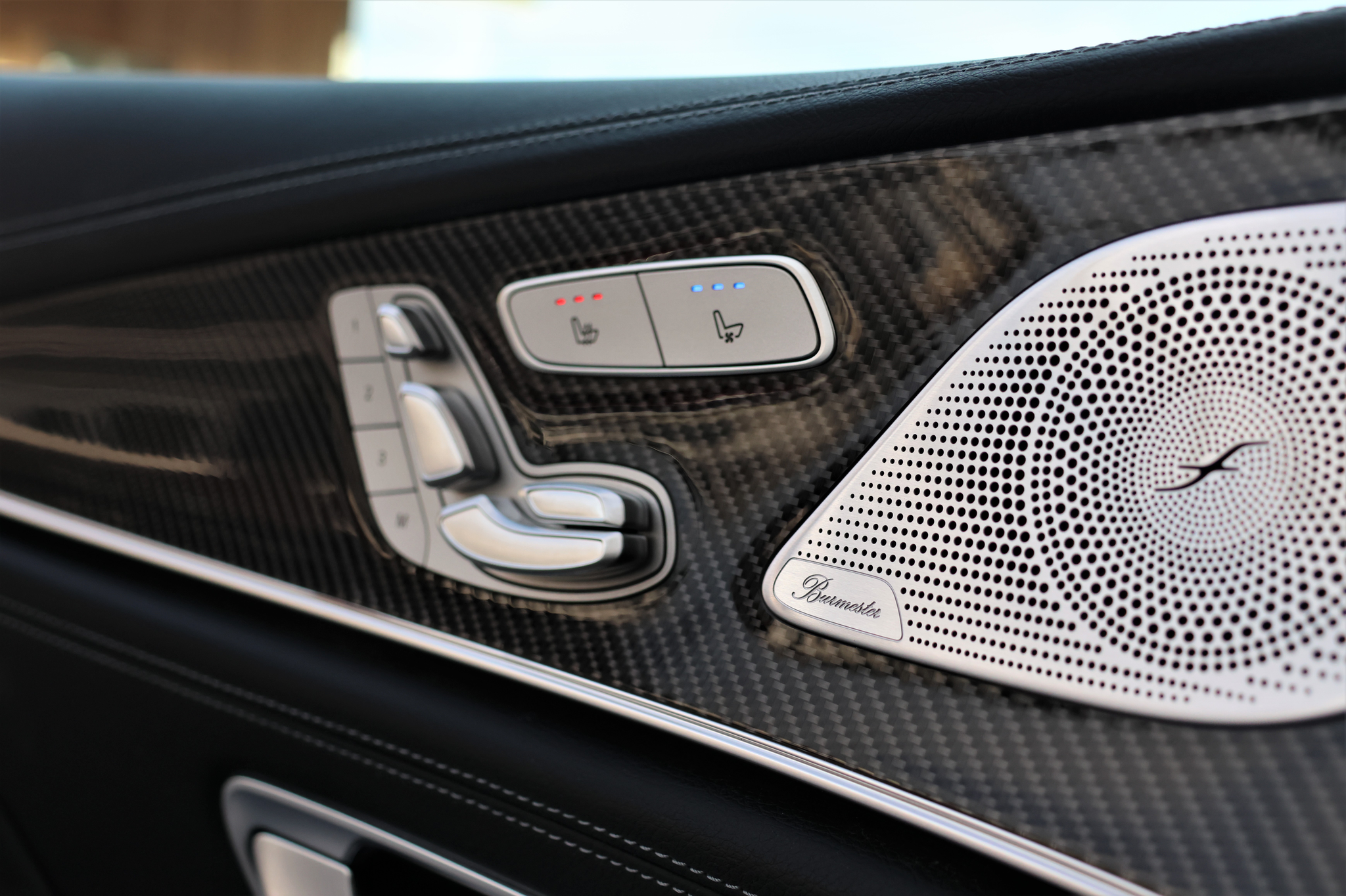 listing desktop thumbnail image 9