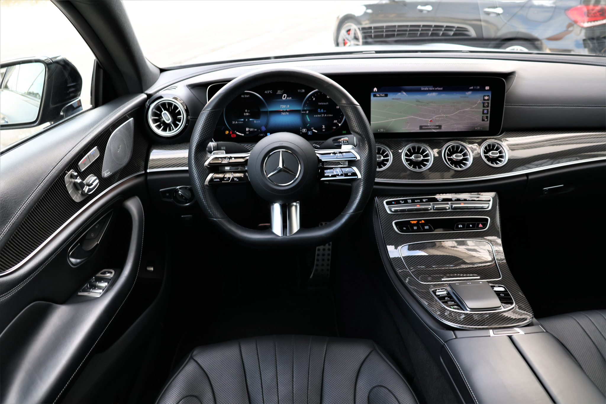 listing desktop thumbnail image 11