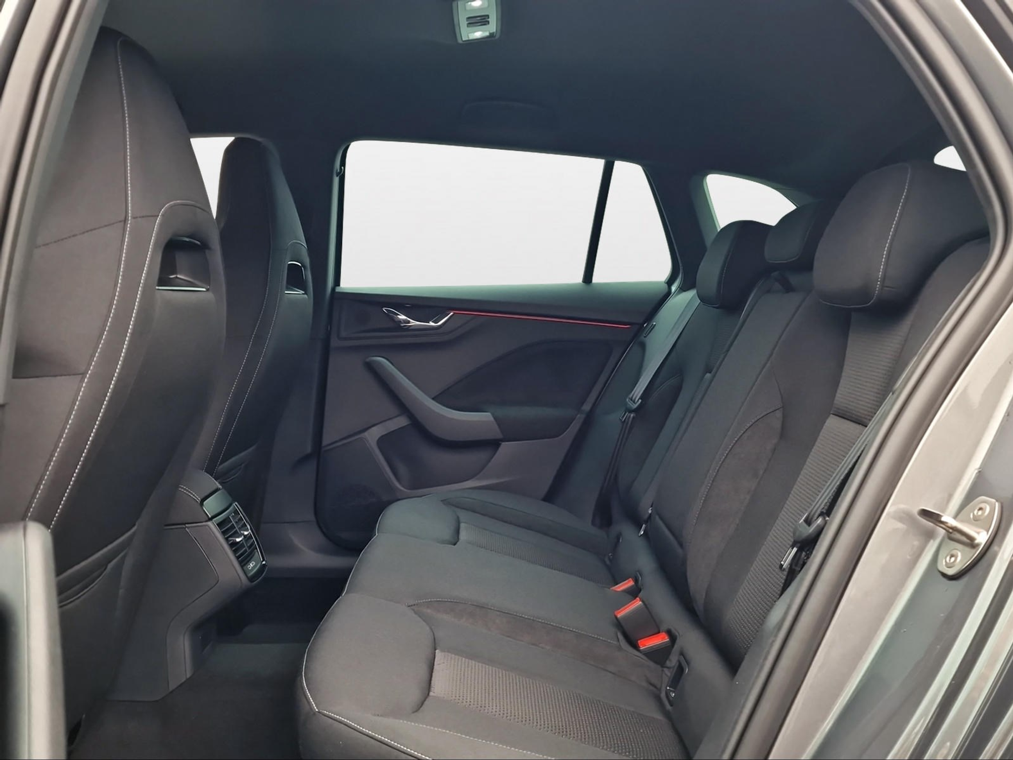 listing desktop thumbnail image 10