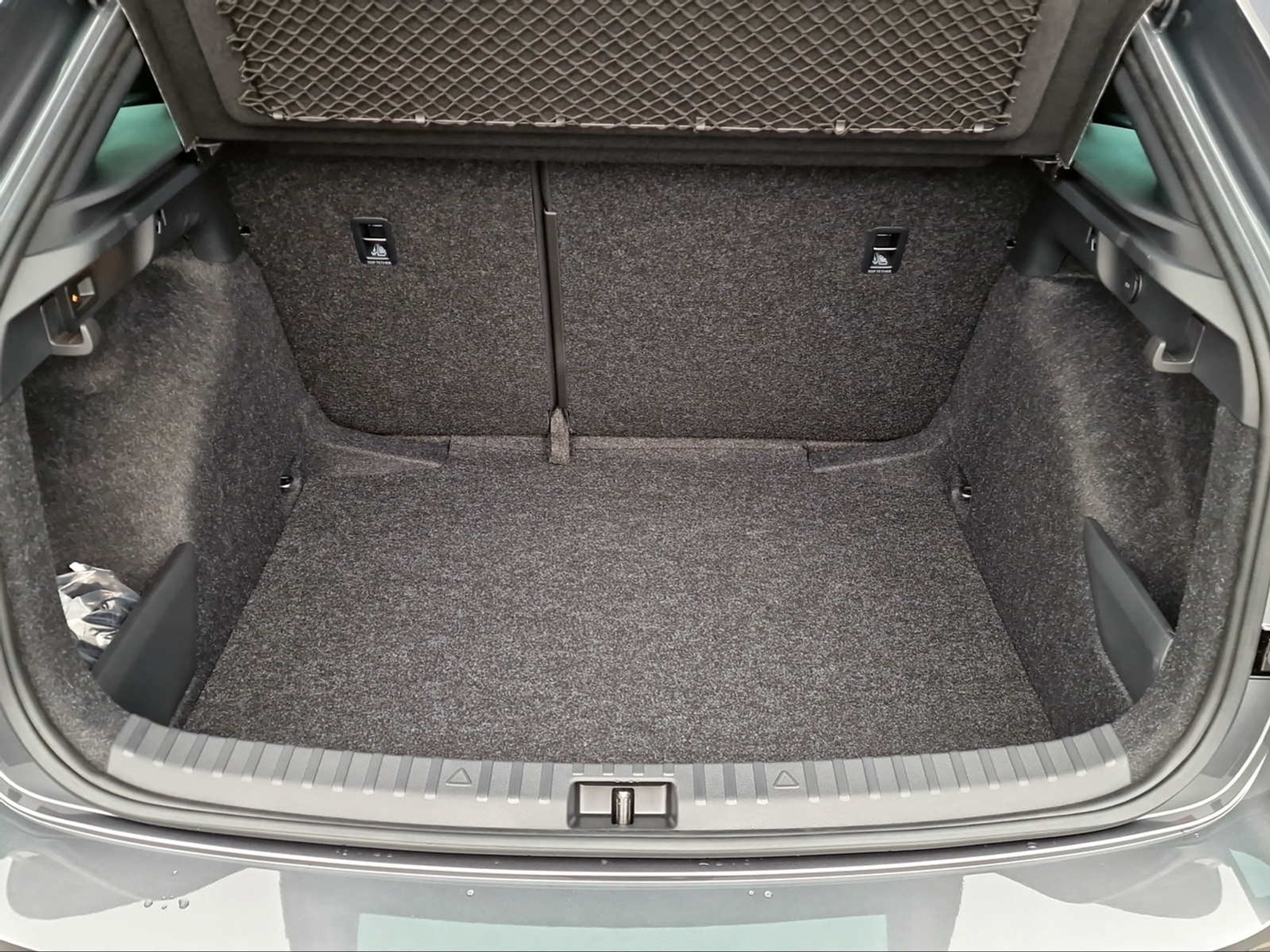 listing desktop thumbnail image 11