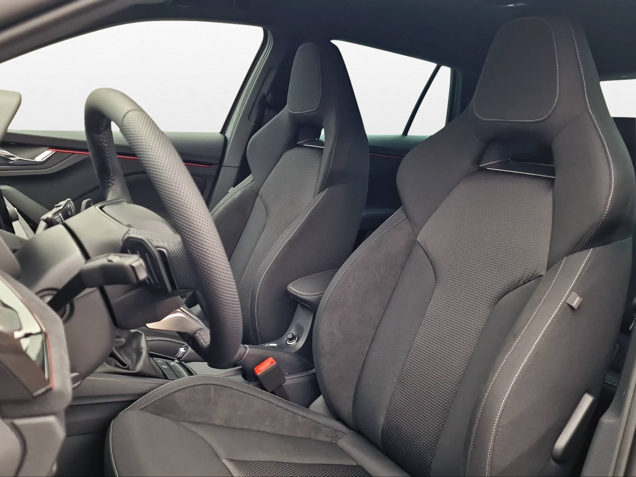 listing desktop thumbnail image 7