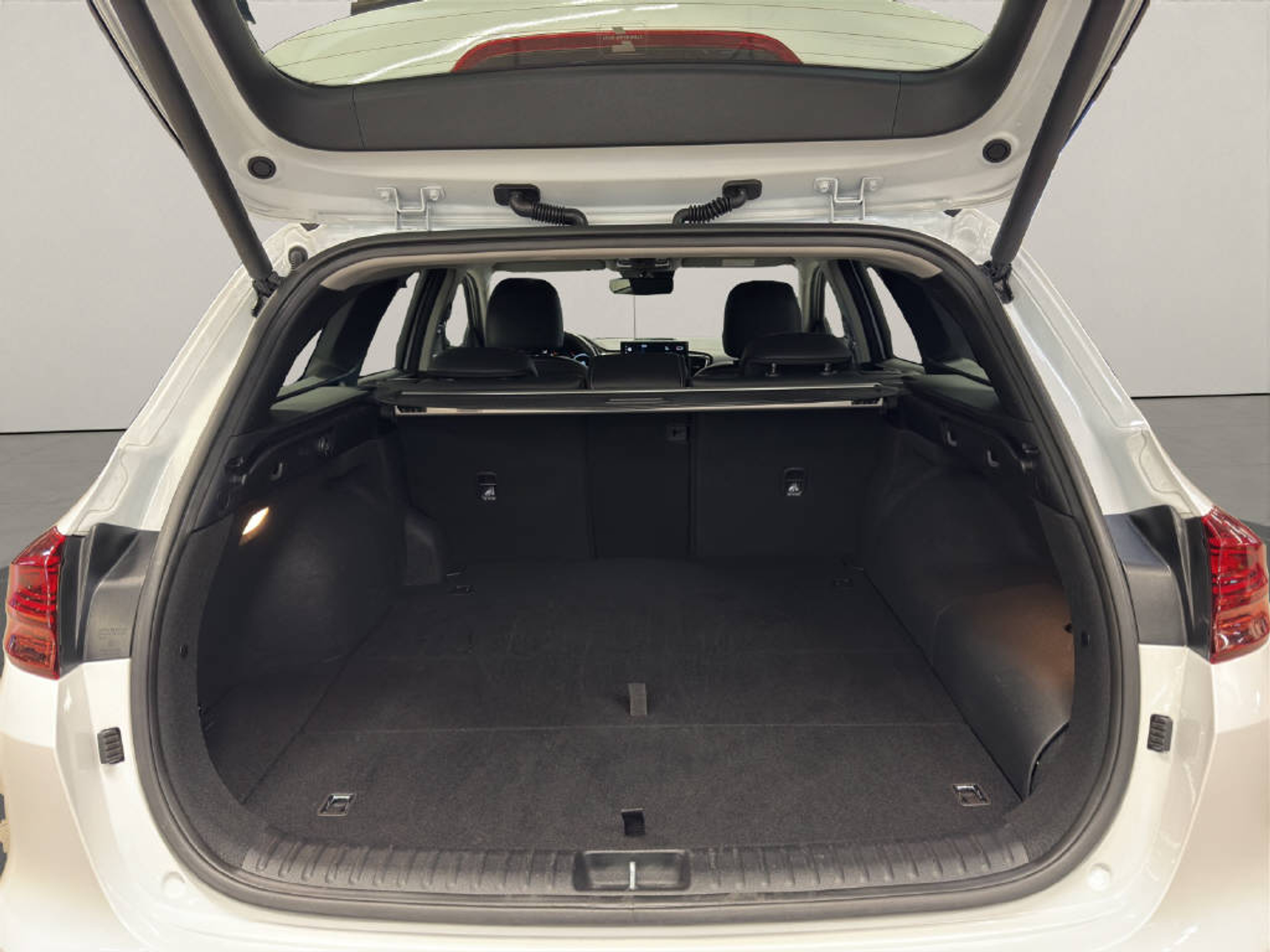 listing desktop thumbnail image 10