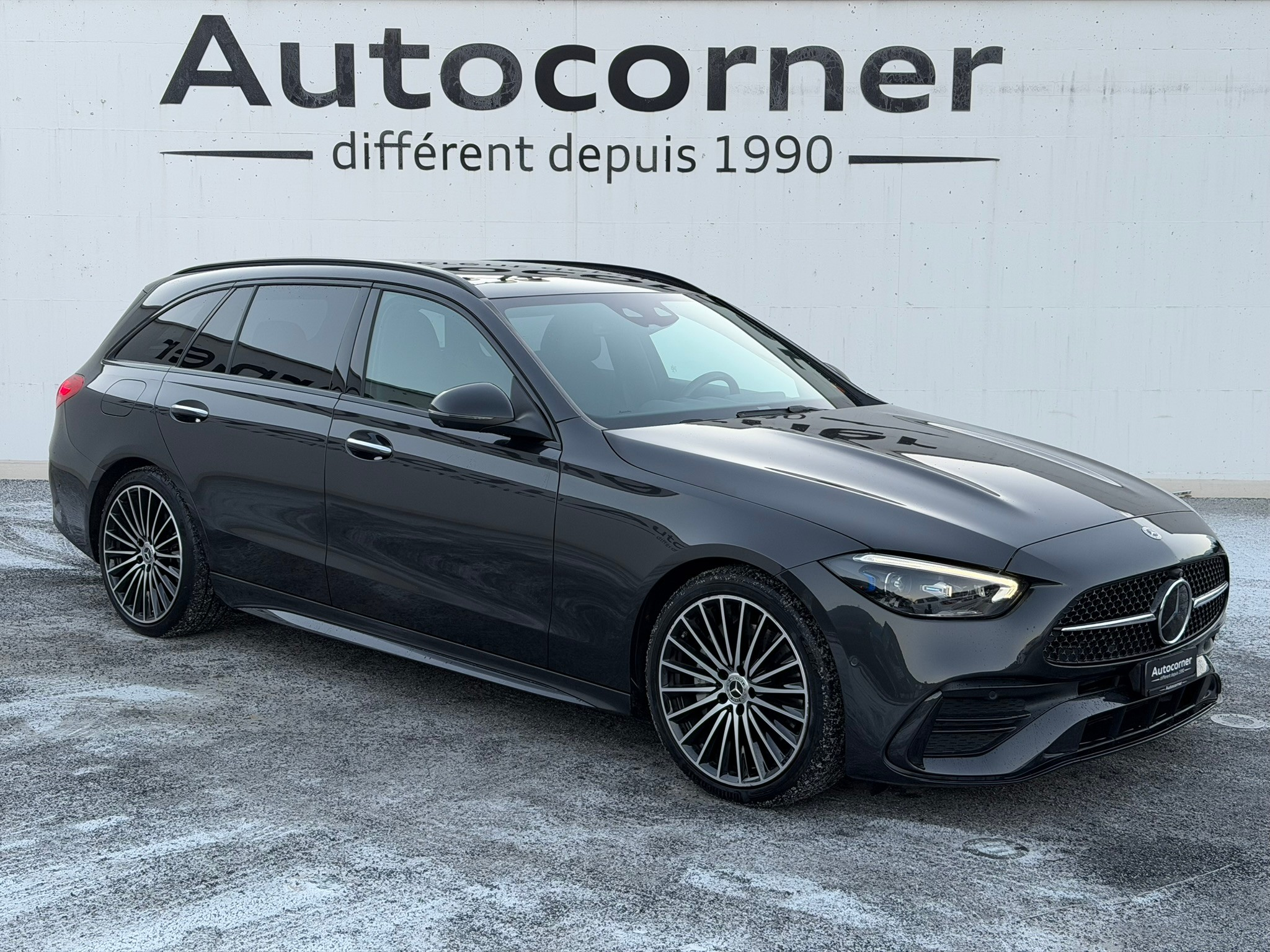 listing desktop thumbnail image 3