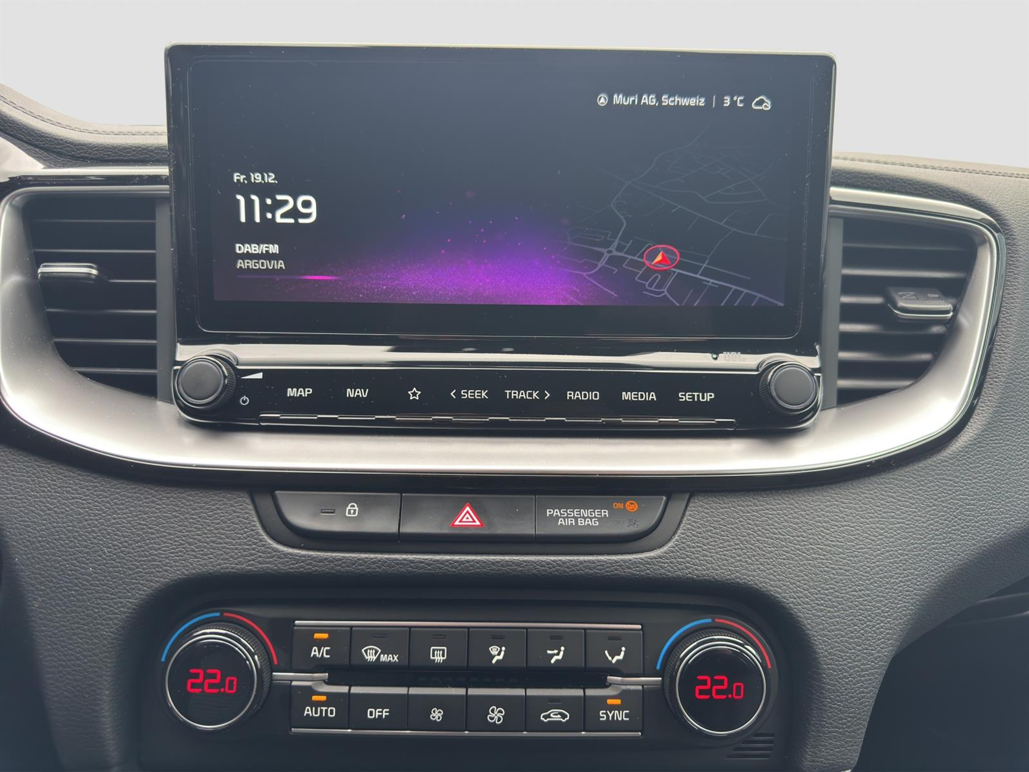 listing desktop thumbnail image 11