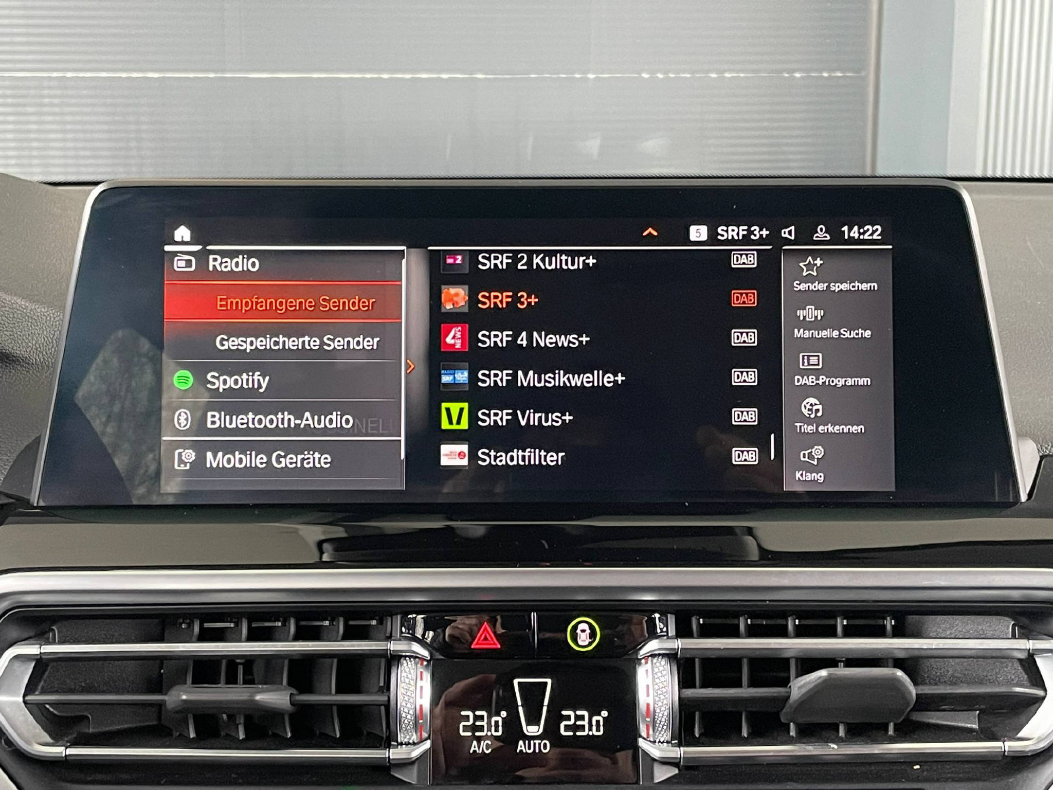 listing desktop thumbnail image 15