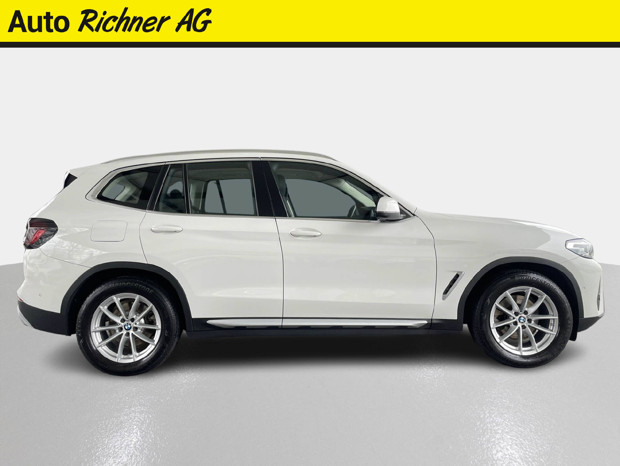 listing desktop thumbnail image 2