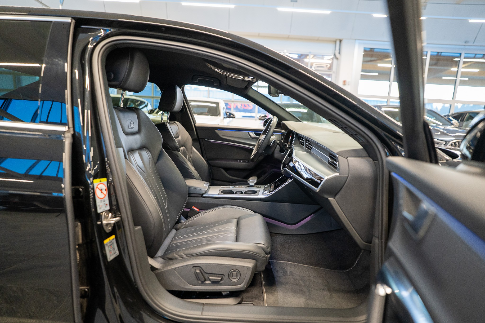 listing desktop thumbnail image 13