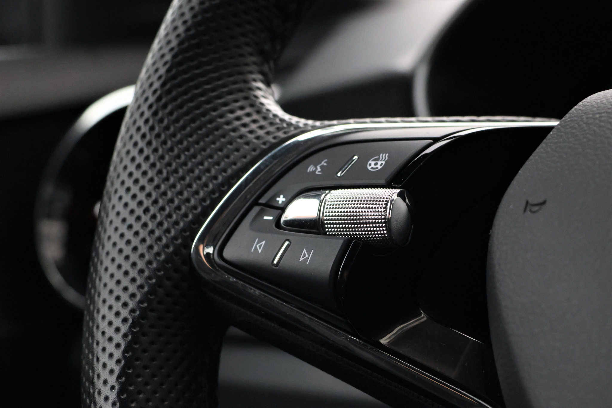 listing desktop thumbnail image 16