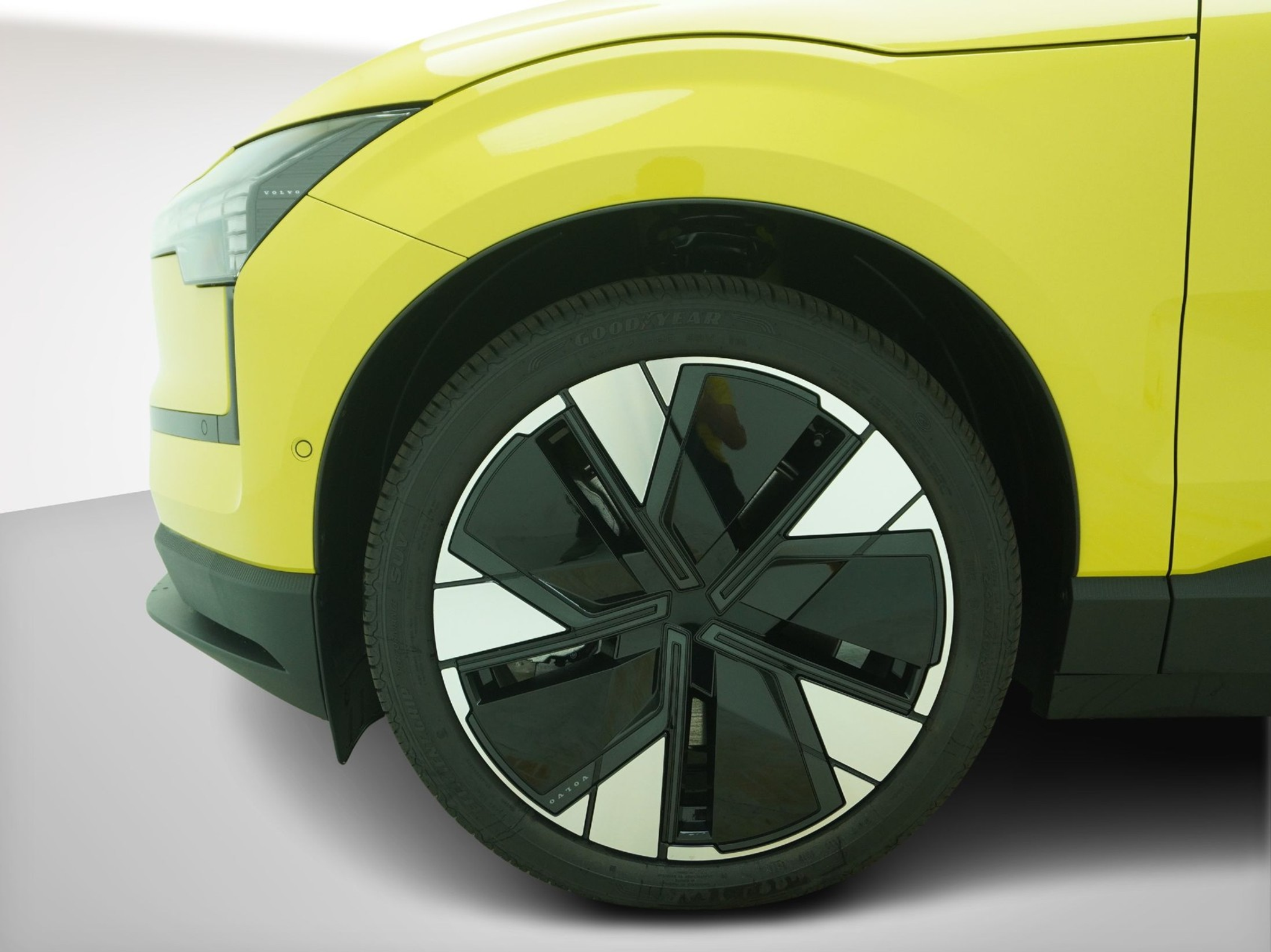 listing desktop thumbnail image 9