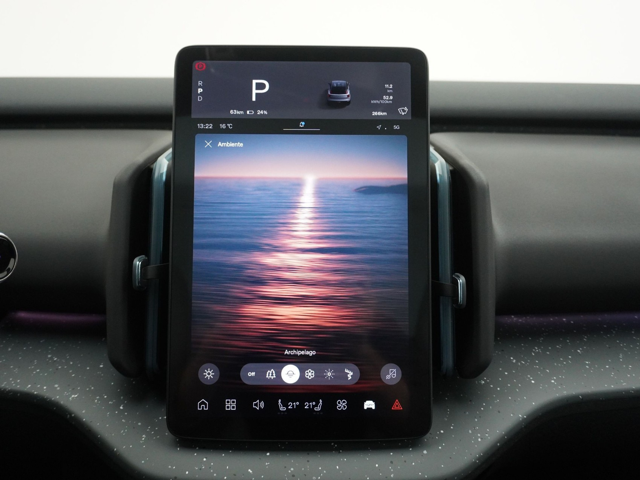 listing desktop thumbnail image 19