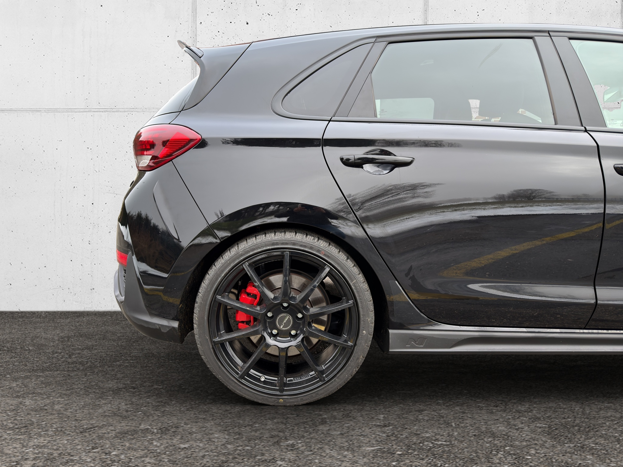 listing desktop thumbnail image 8