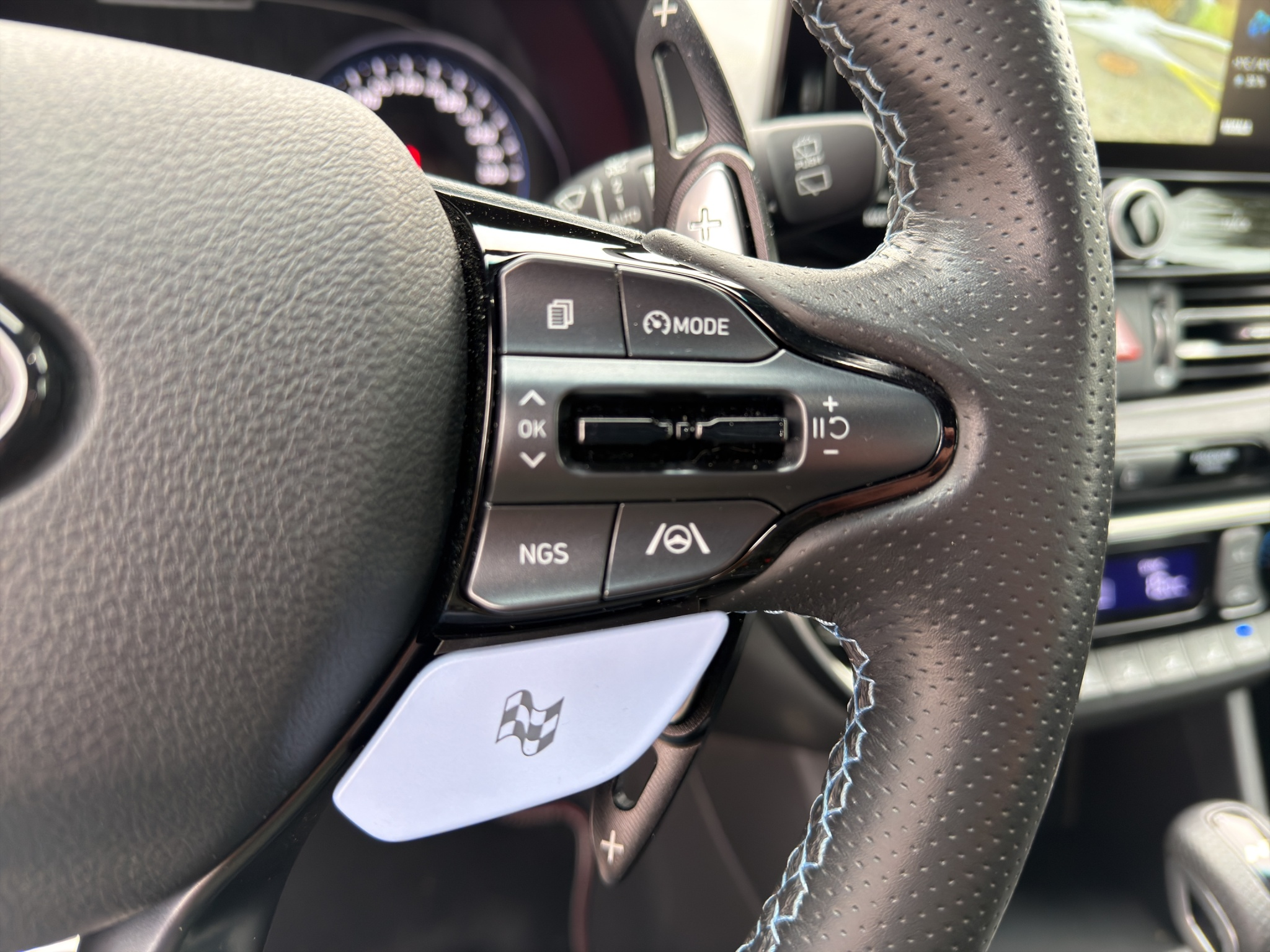 listing desktop thumbnail image 17