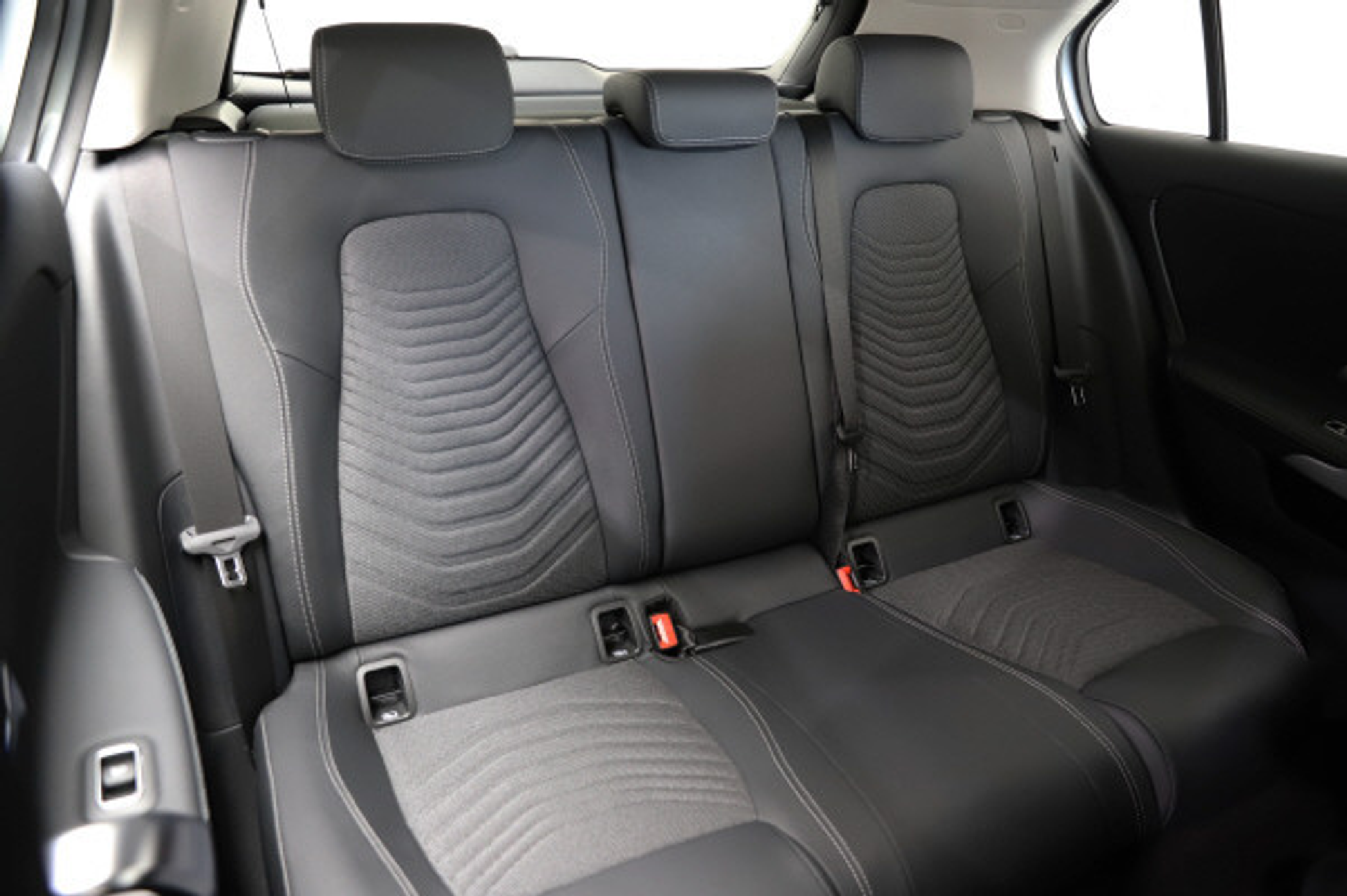 listing desktop thumbnail image 10