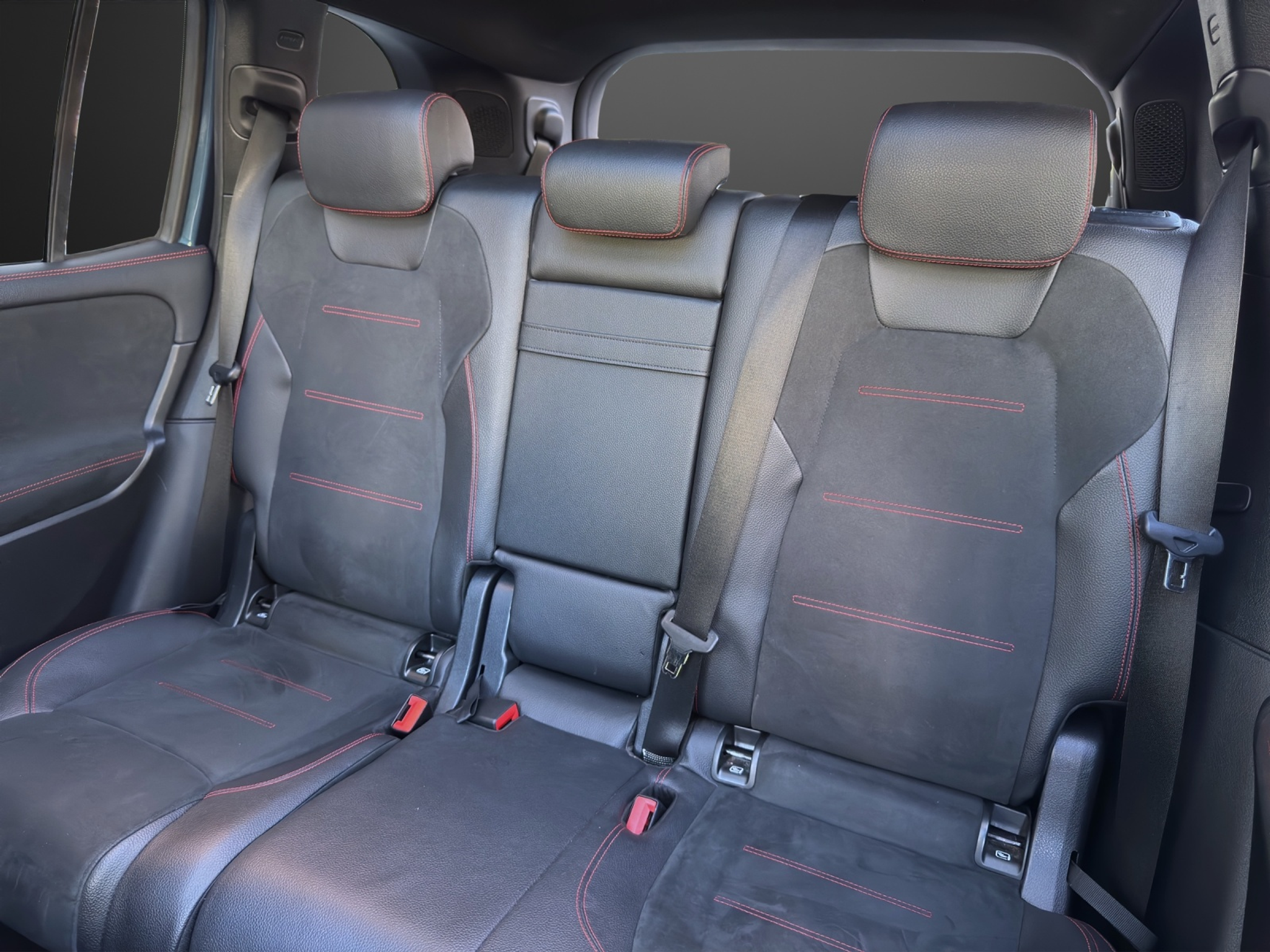 listing desktop thumbnail image 14