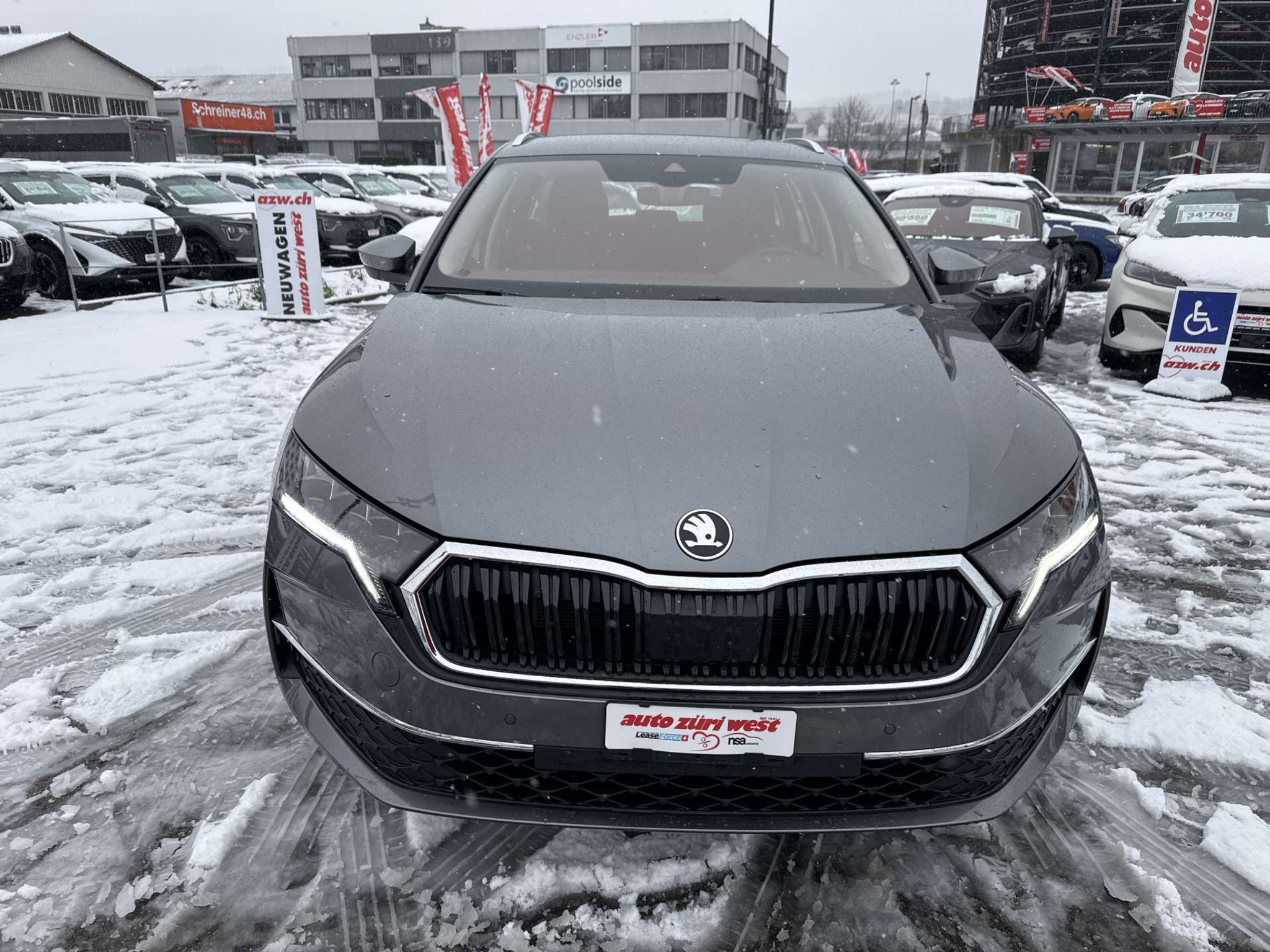 listing desktop thumbnail image 13