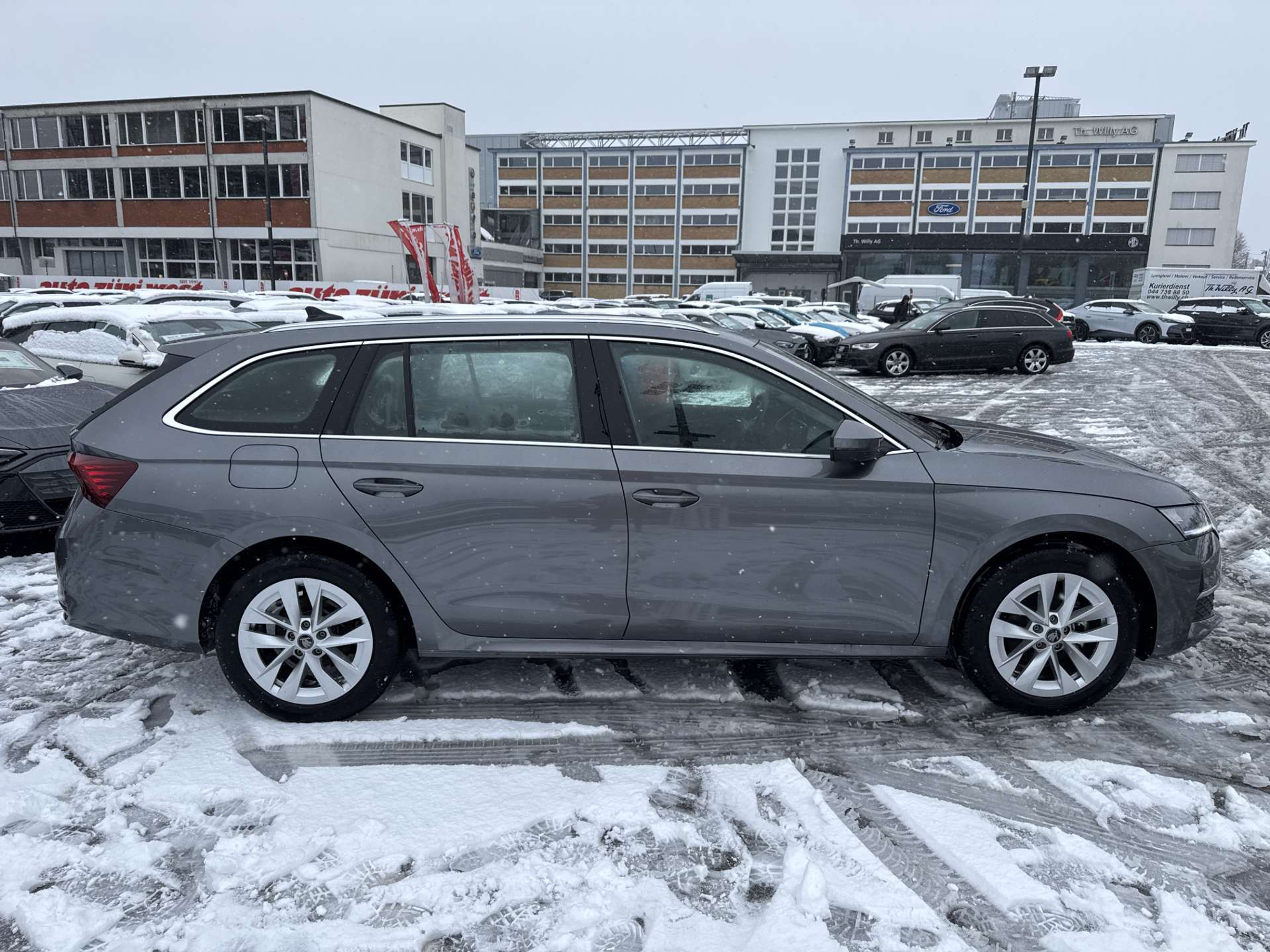 listing desktop thumbnail image 10