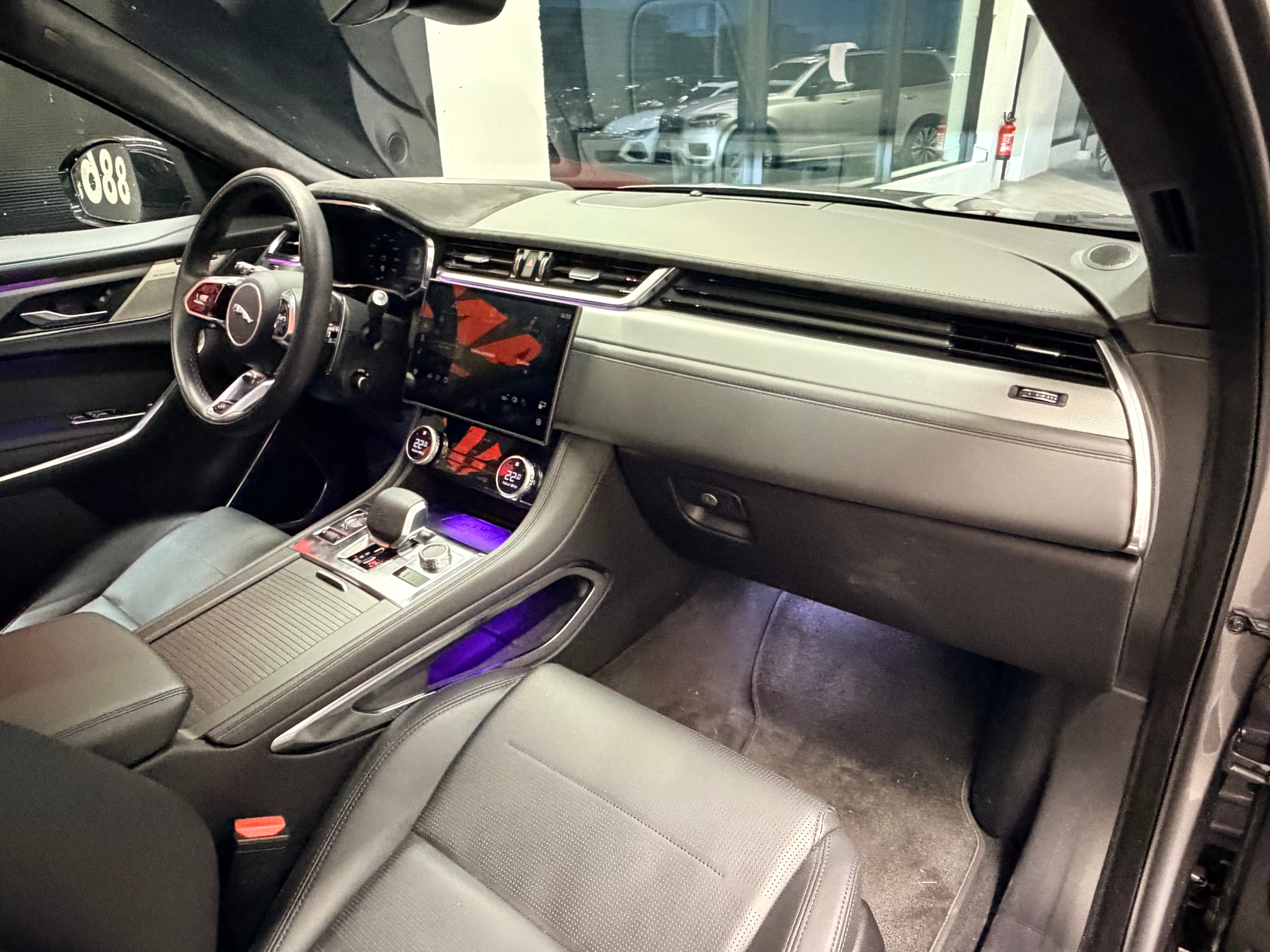 listing desktop thumbnail image 18