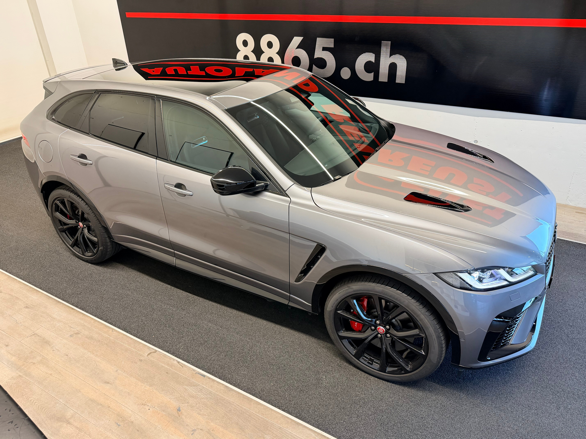 listing desktop thumbnail image 4