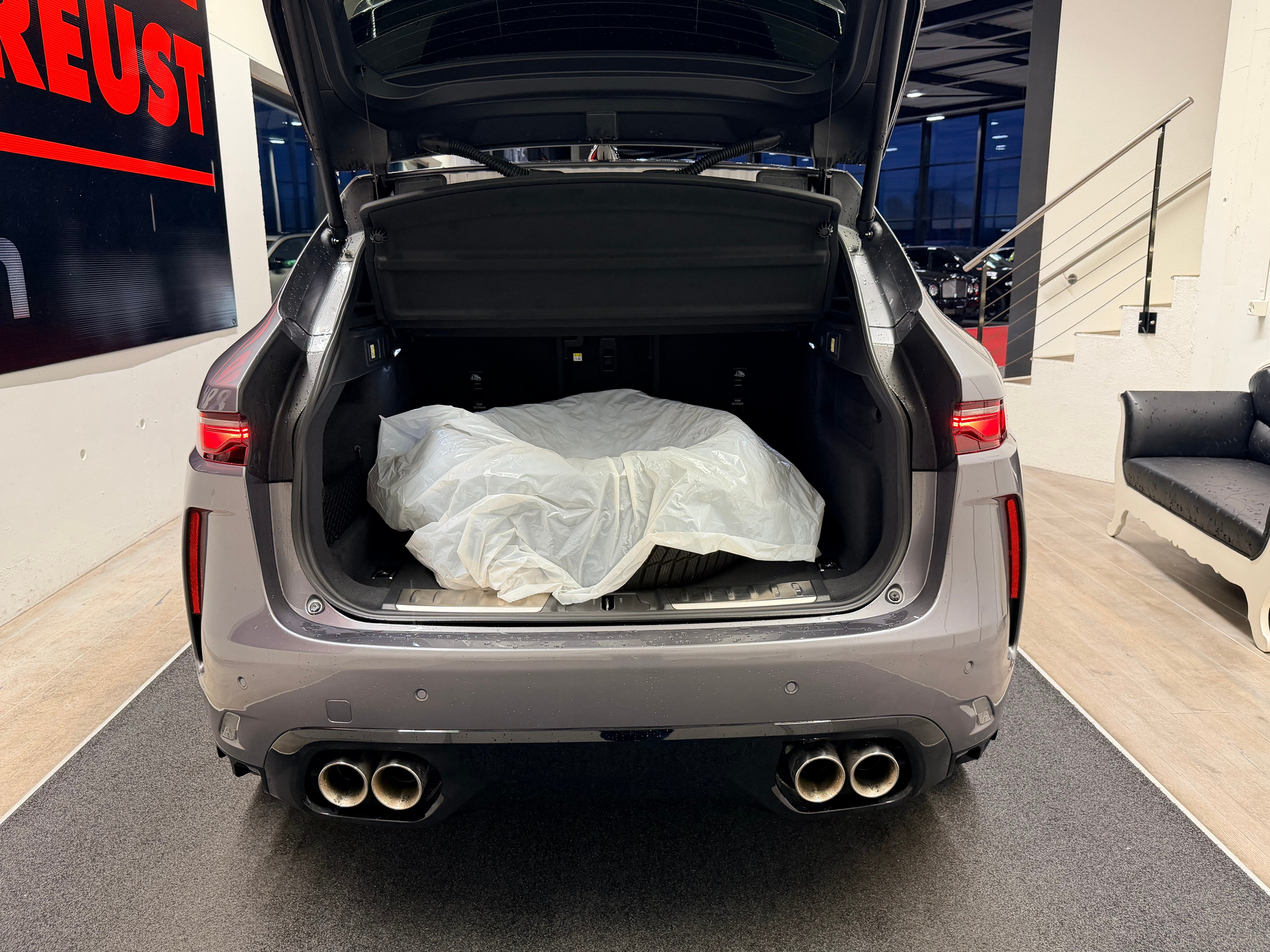 listing desktop thumbnail image 9