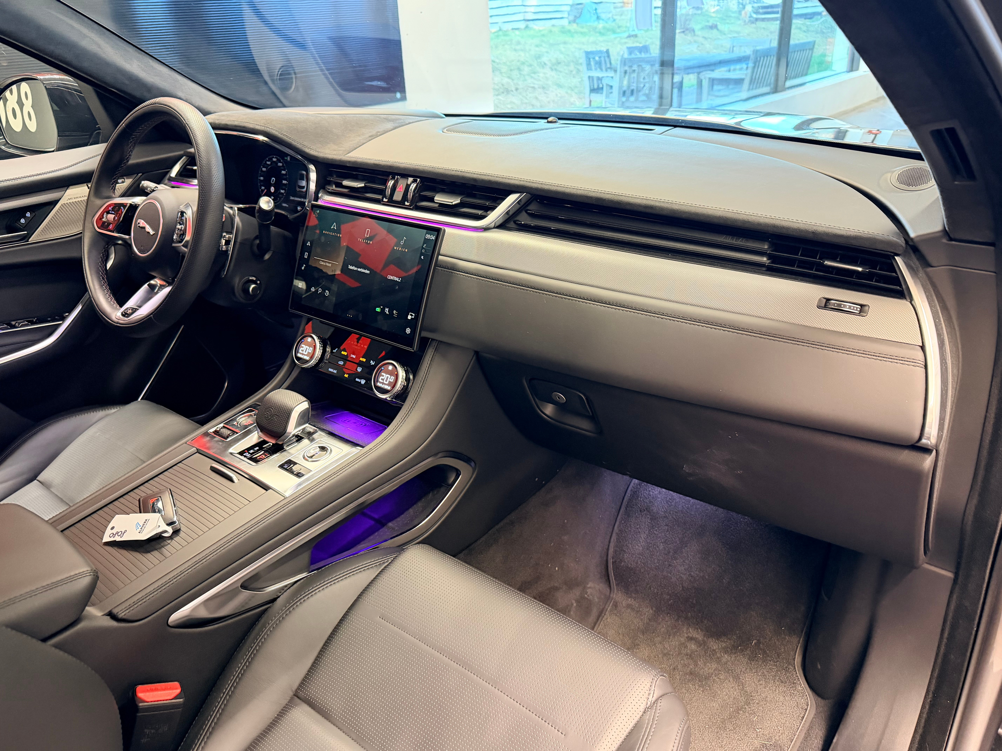 listing desktop thumbnail image 19