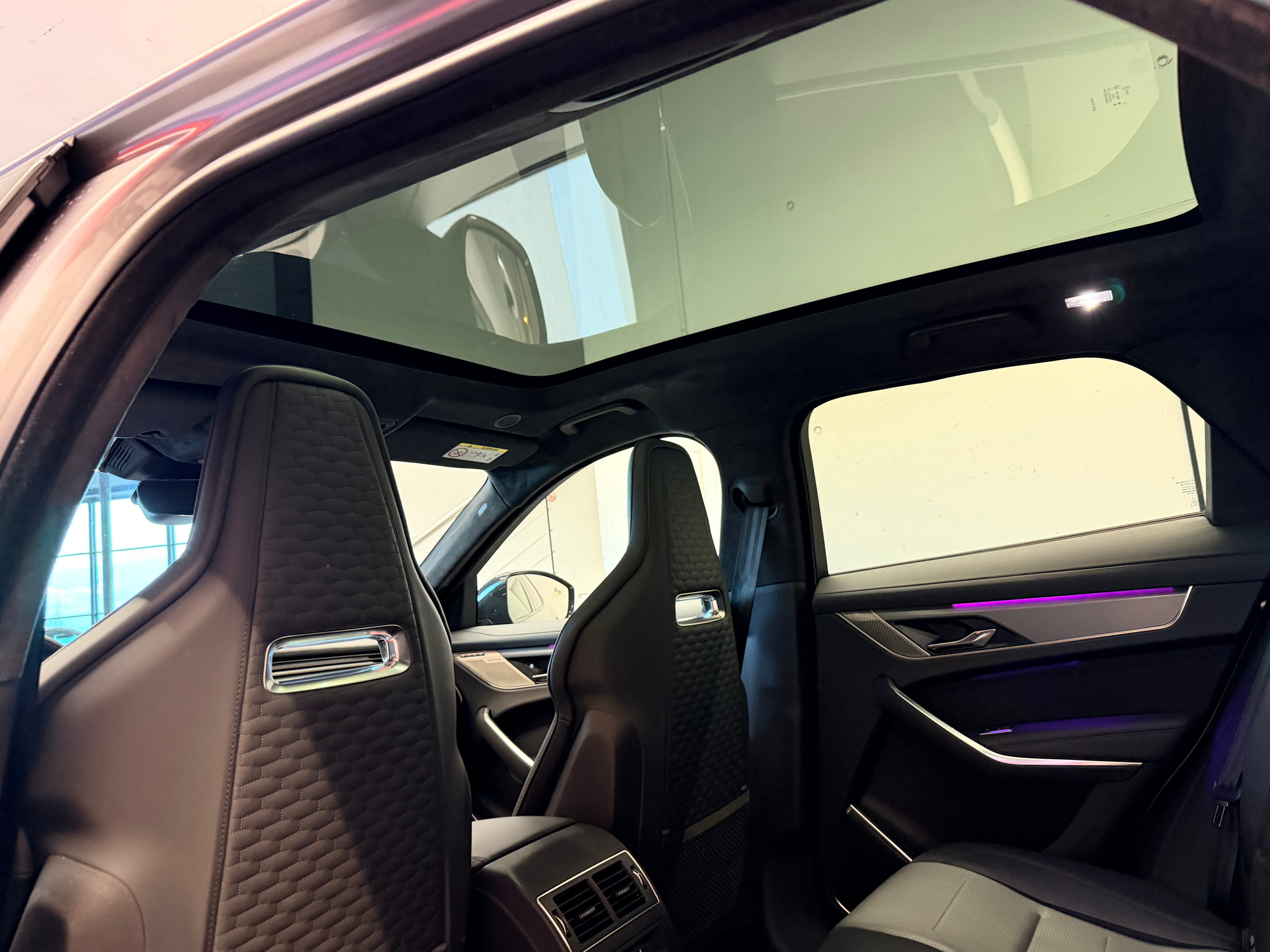 listing desktop thumbnail image 15