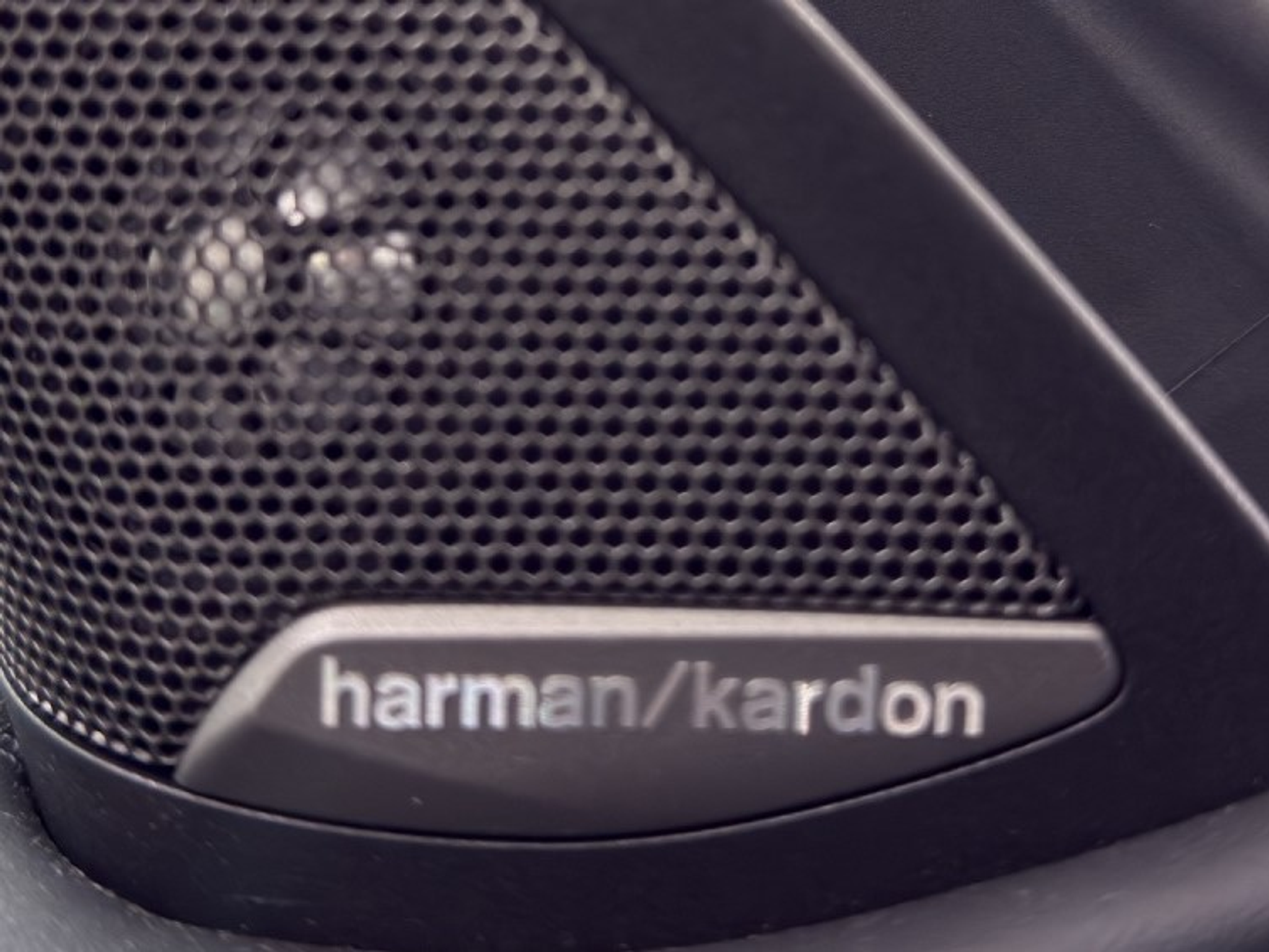 listing desktop thumbnail image 20