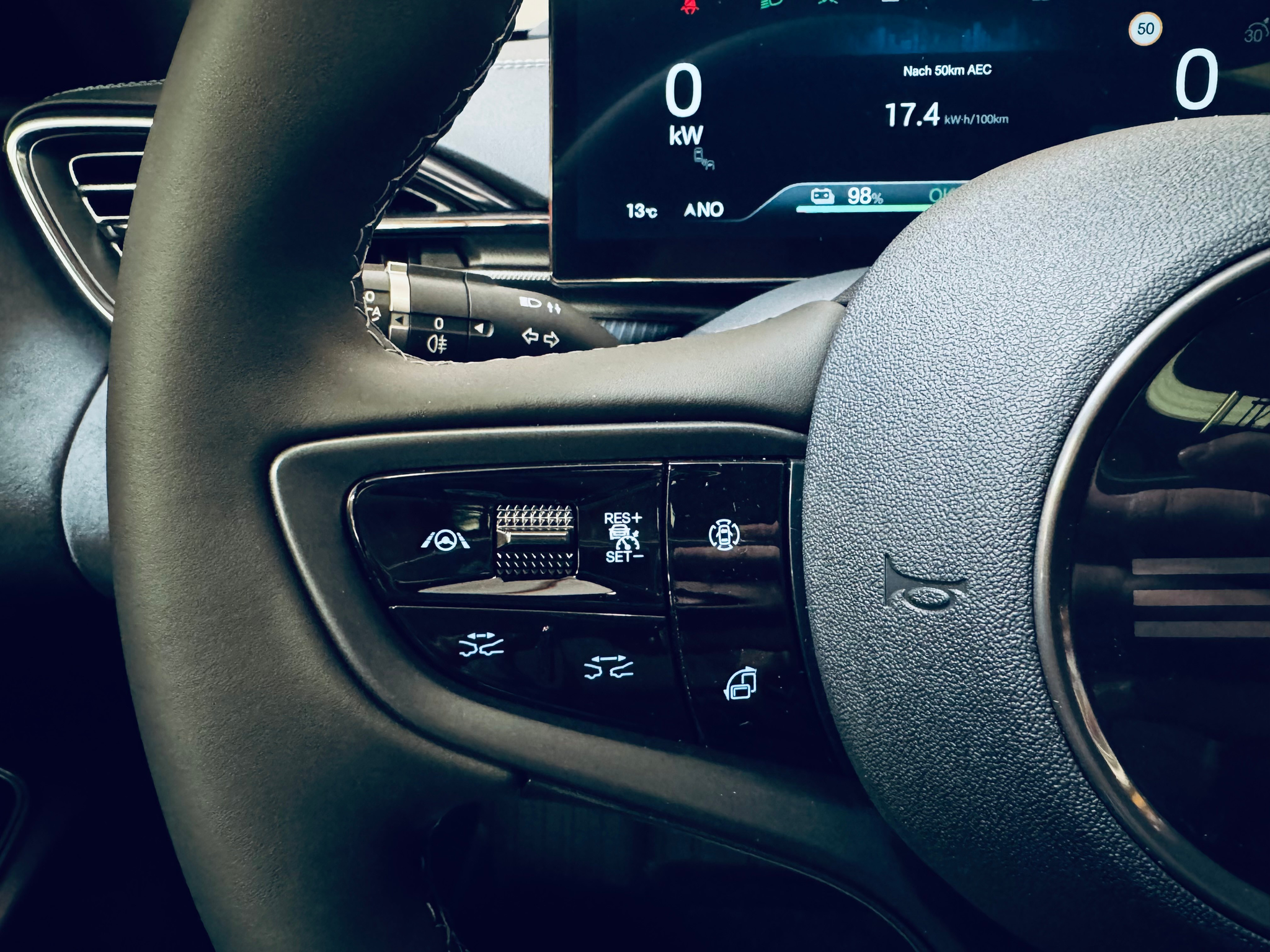 listing desktop thumbnail image 14