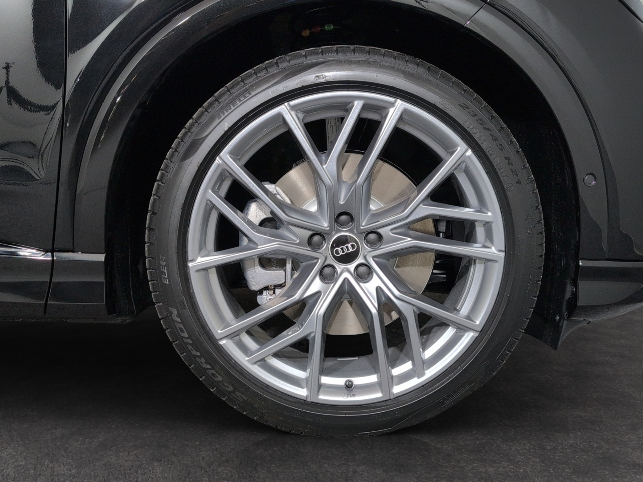 listing desktop thumbnail image 4