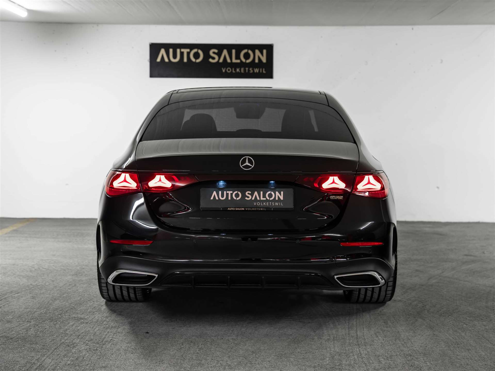 listing desktop thumbnail image 3