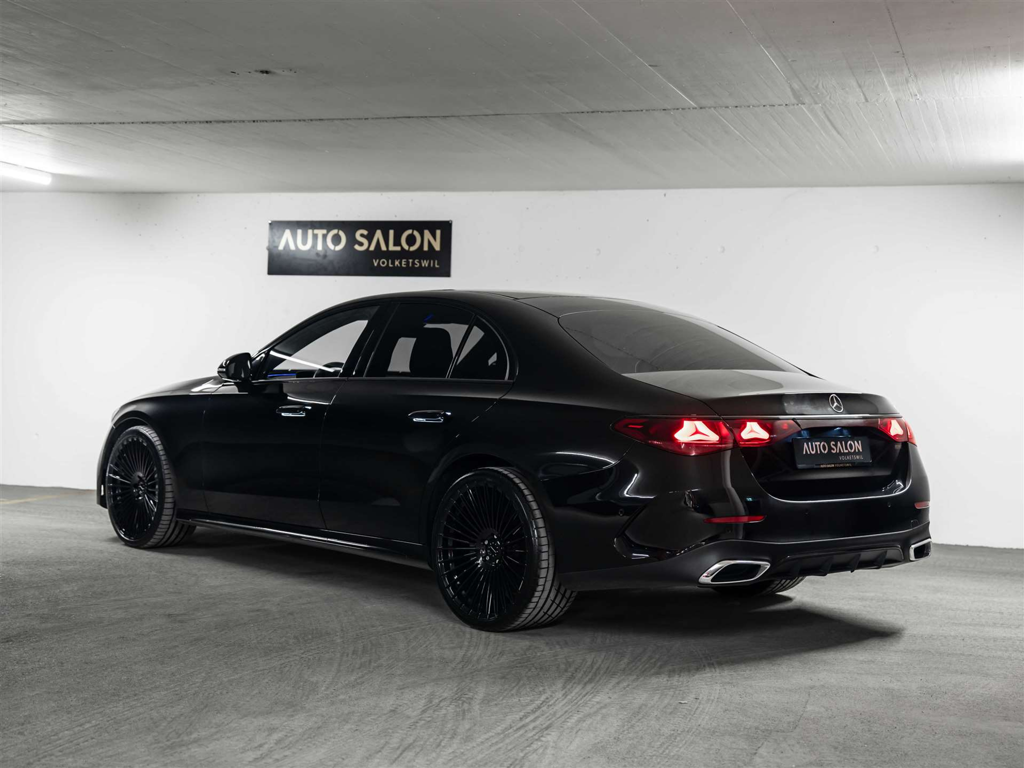 listing desktop thumbnail image 2