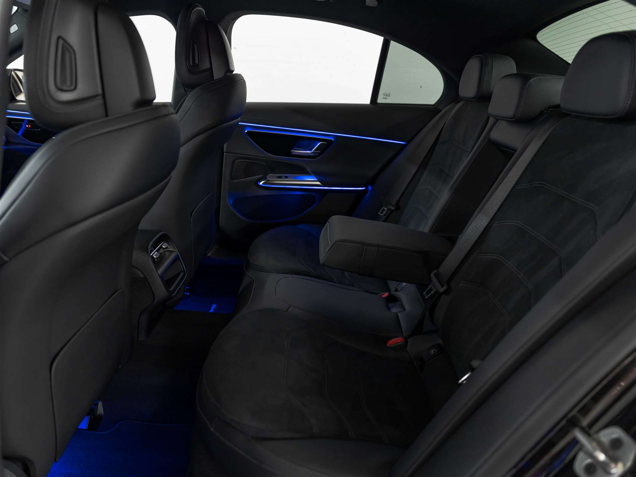 listing desktop thumbnail image 12