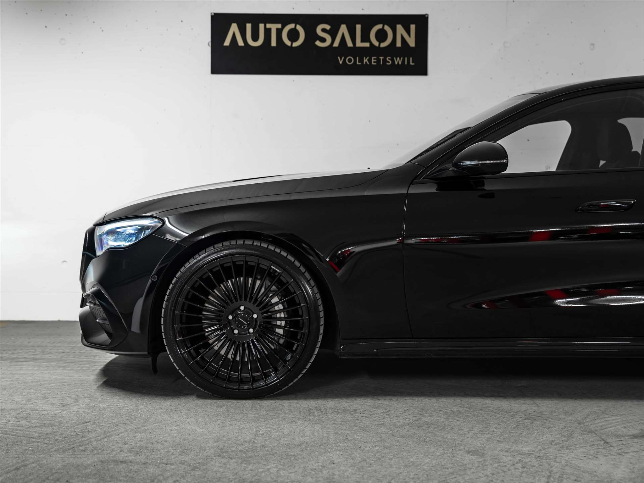 listing desktop thumbnail image 16