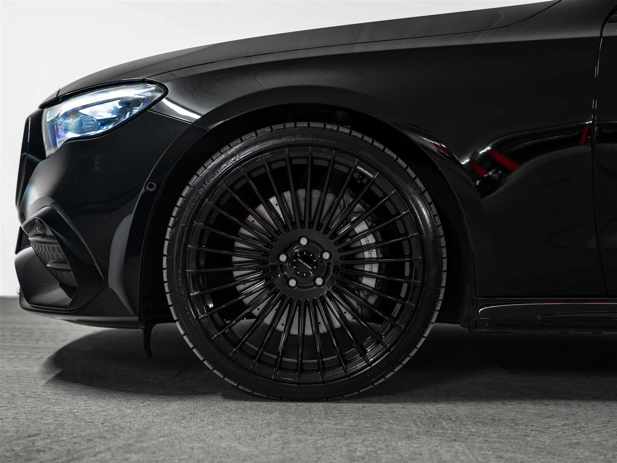 listing desktop thumbnail image 17