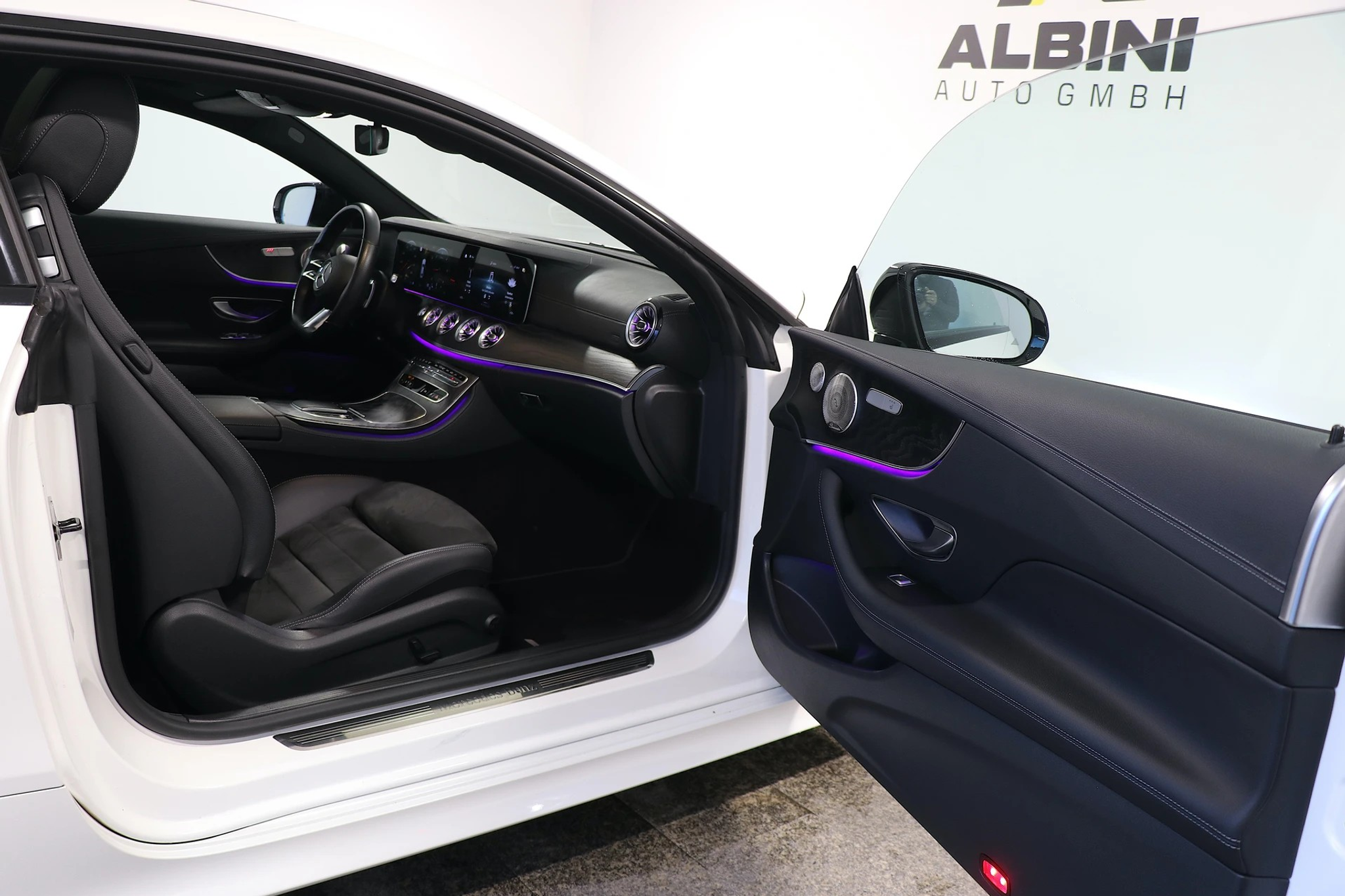 listing desktop thumbnail image 10