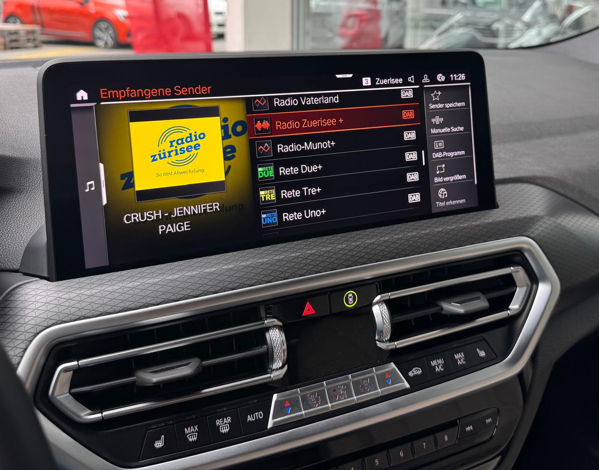 listing desktop thumbnail image 15