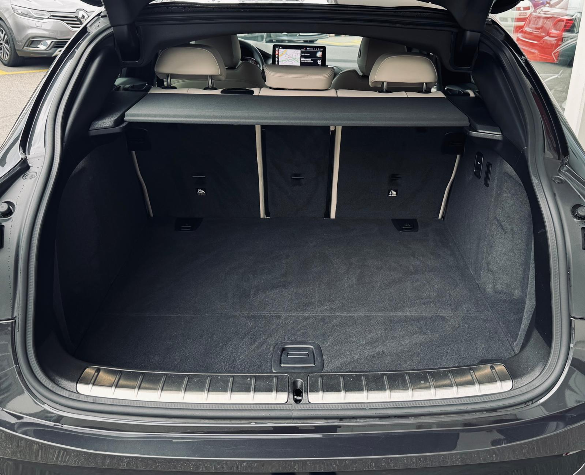 listing desktop thumbnail image 9