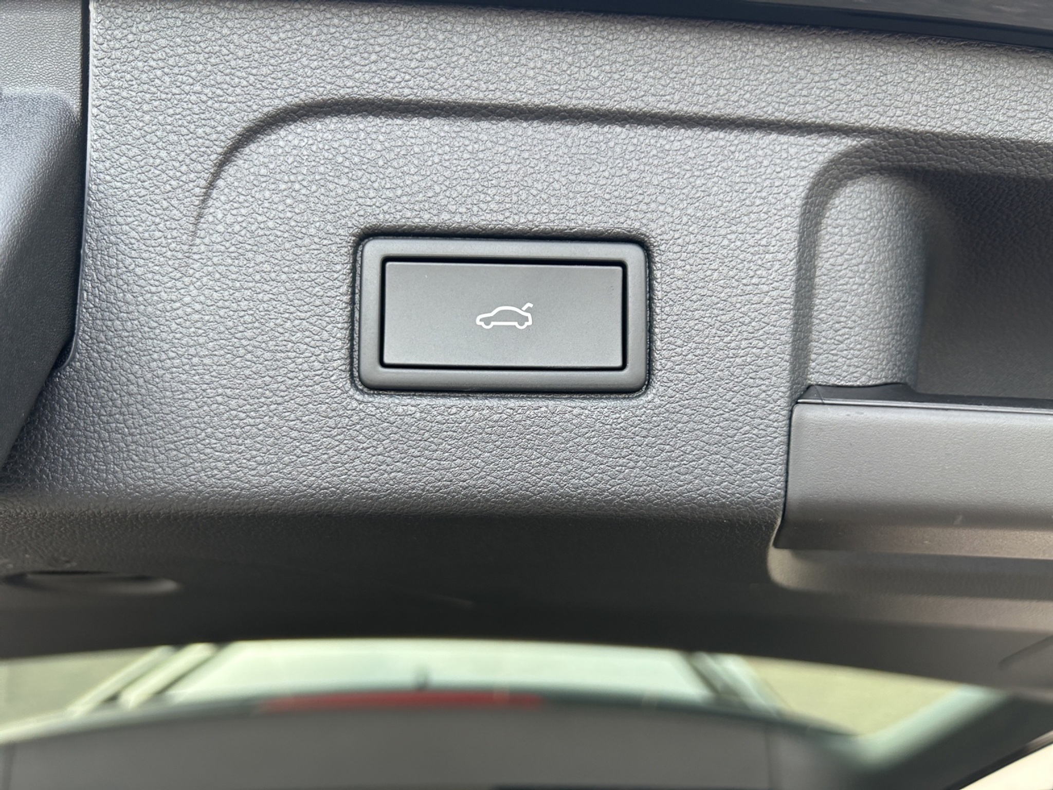 listing desktop thumbnail image 10