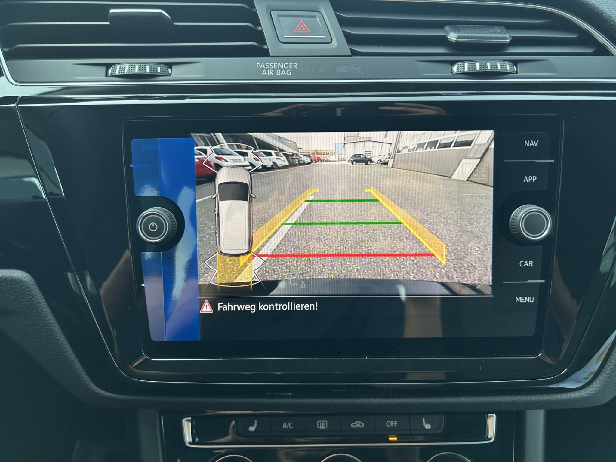 listing desktop thumbnail image 11