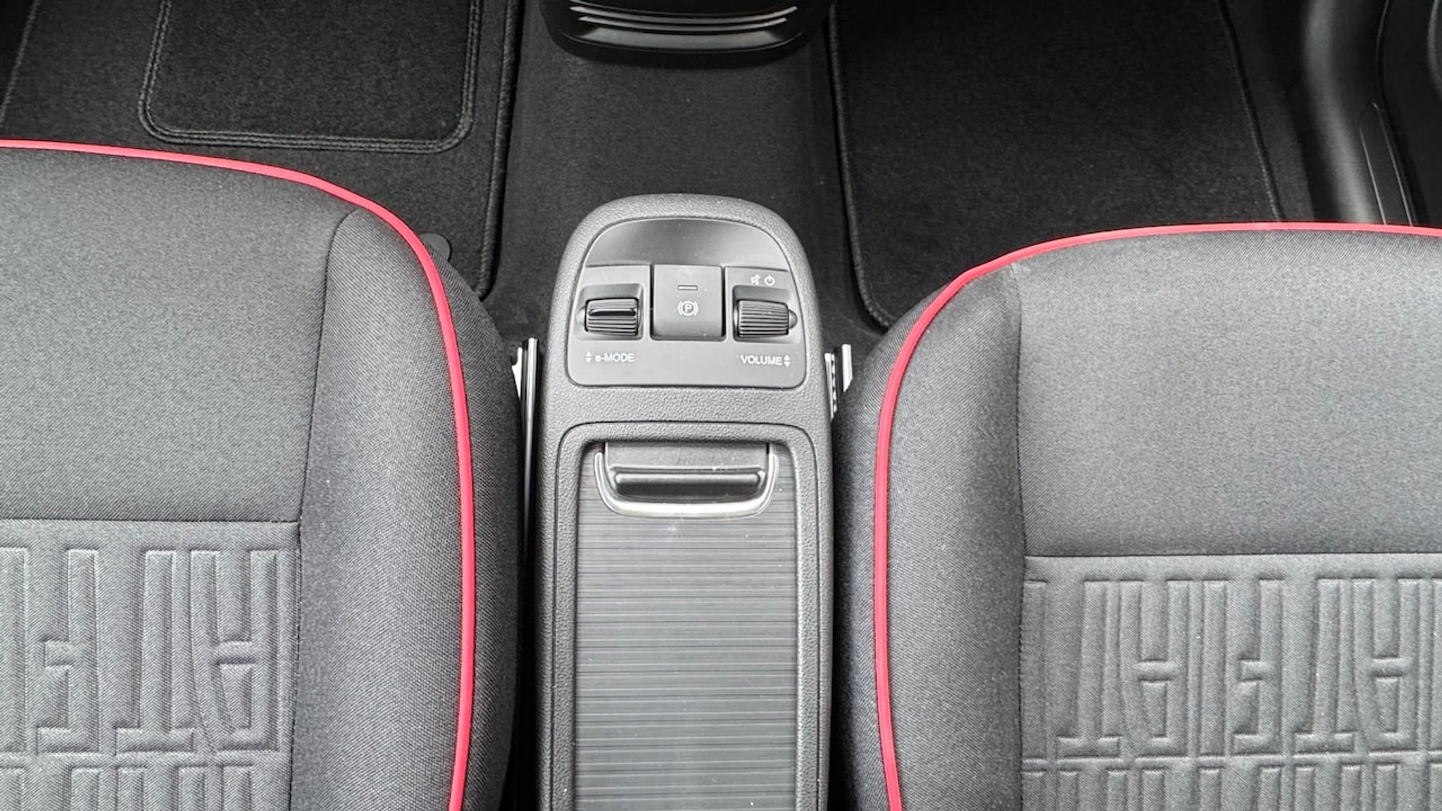 listing desktop thumbnail image 17