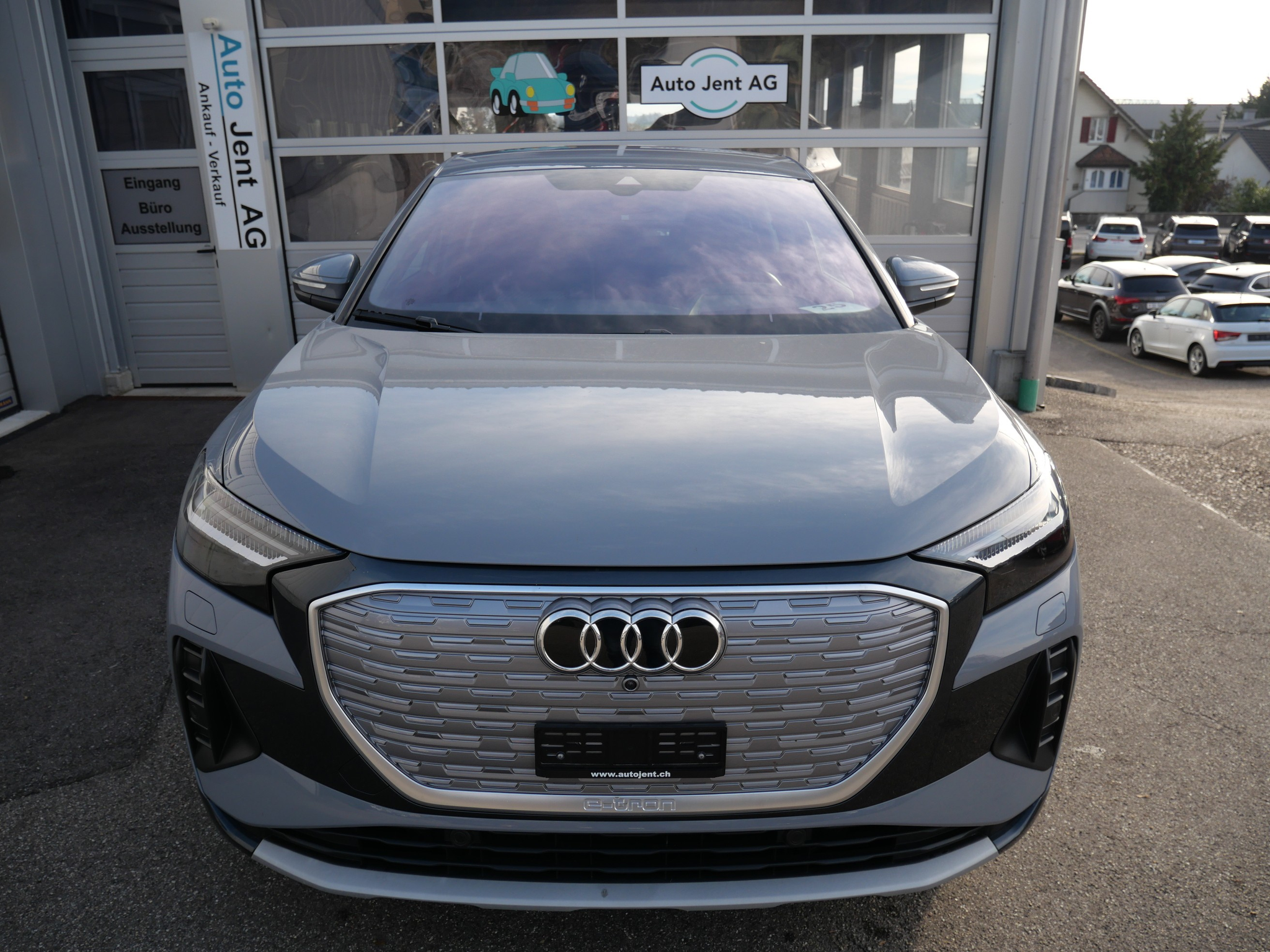 listing desktop thumbnail image 2