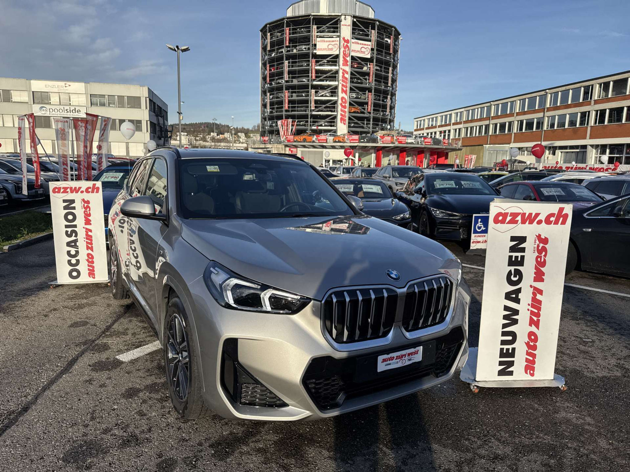 listing desktop thumbnail image 0