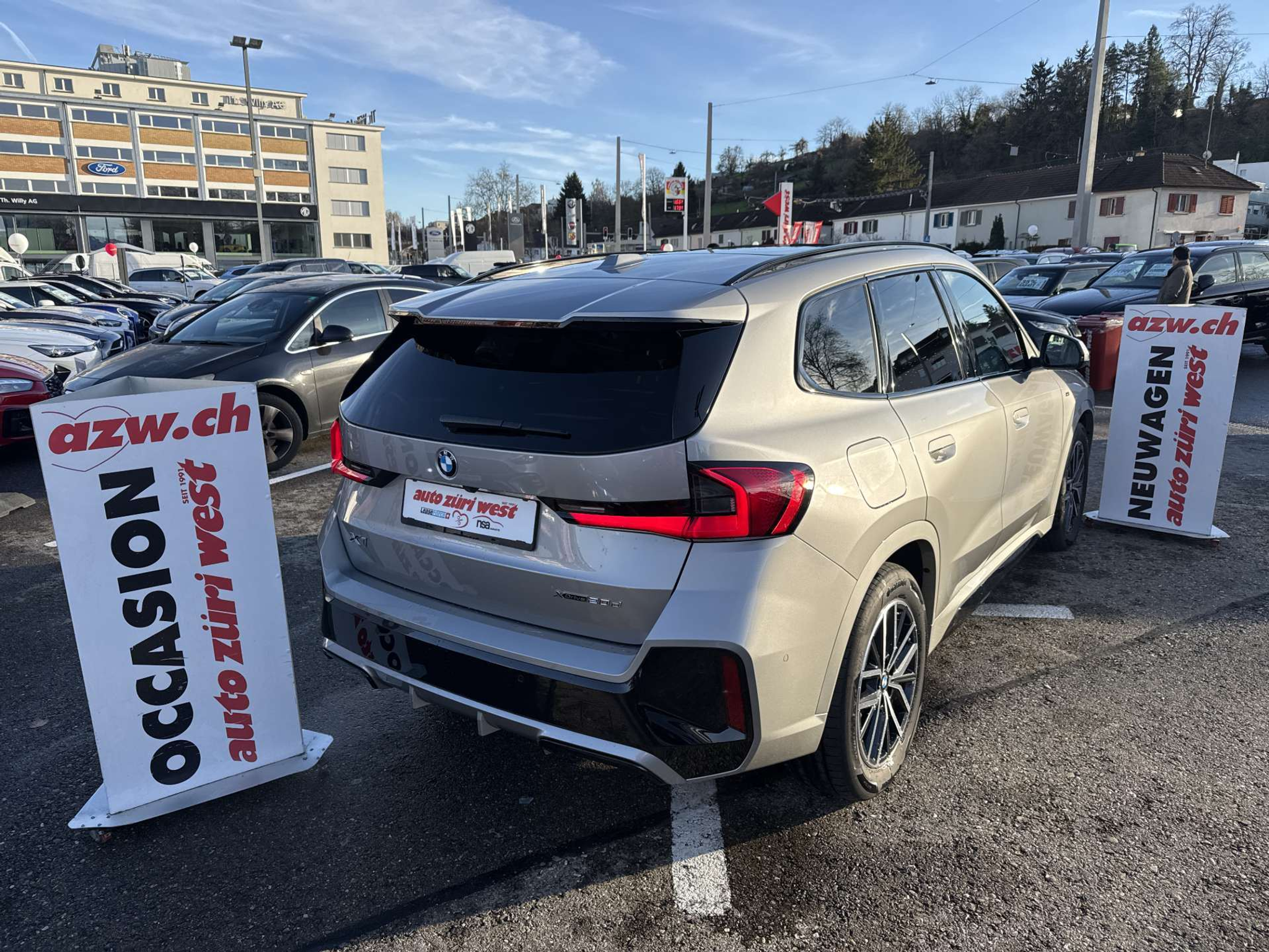 listing desktop thumbnail image 2