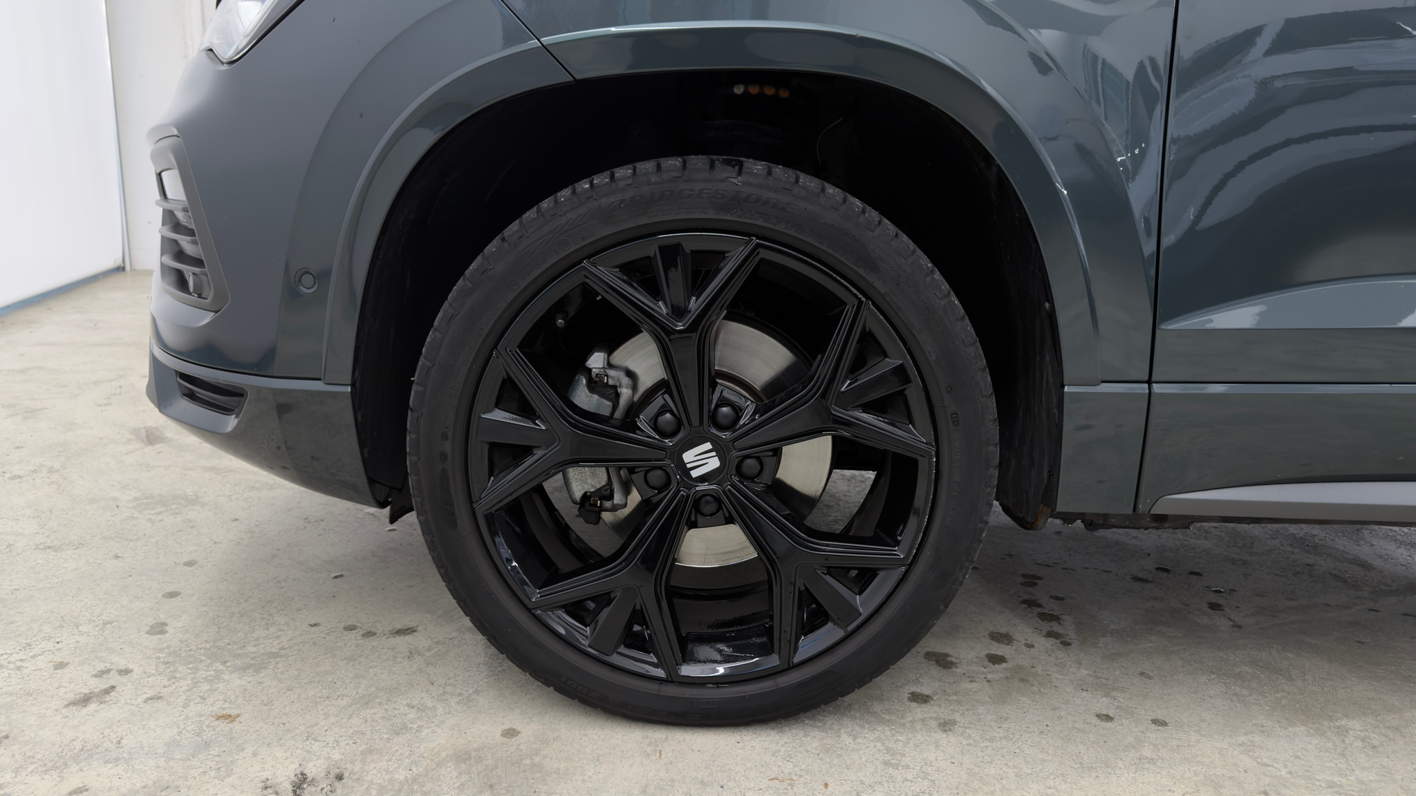 listing desktop thumbnail image 7