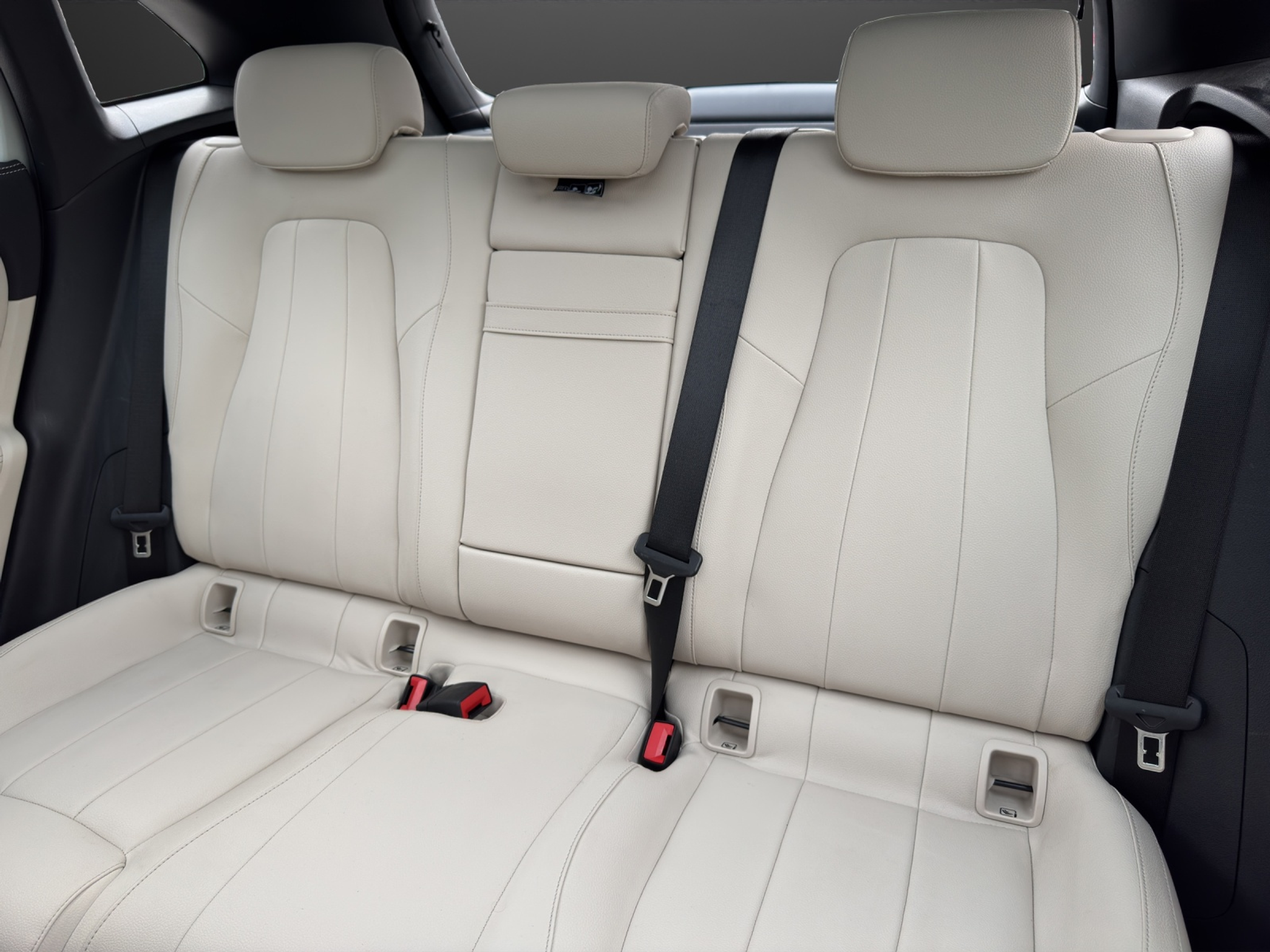 listing desktop thumbnail image 14