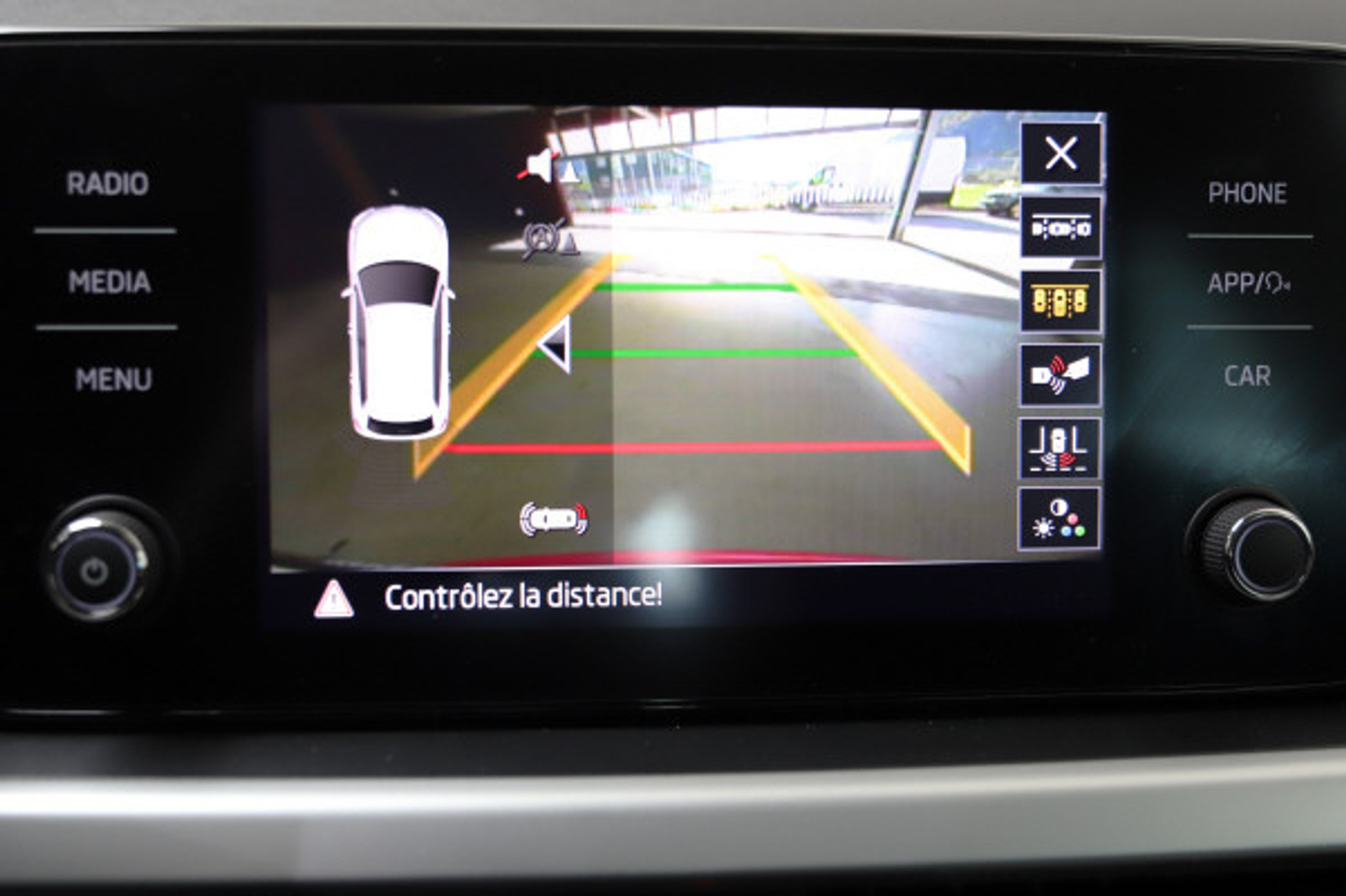 listing desktop thumbnail image 14